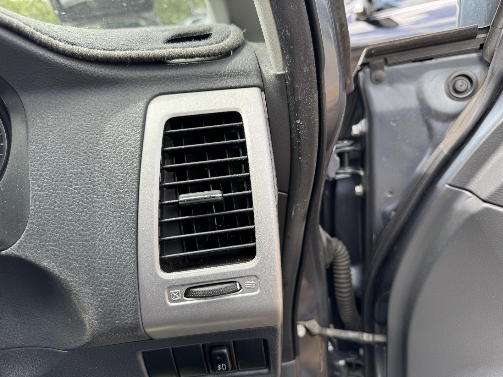 View SUZUKI LIANA 2006 4 Door Sedan Breaking