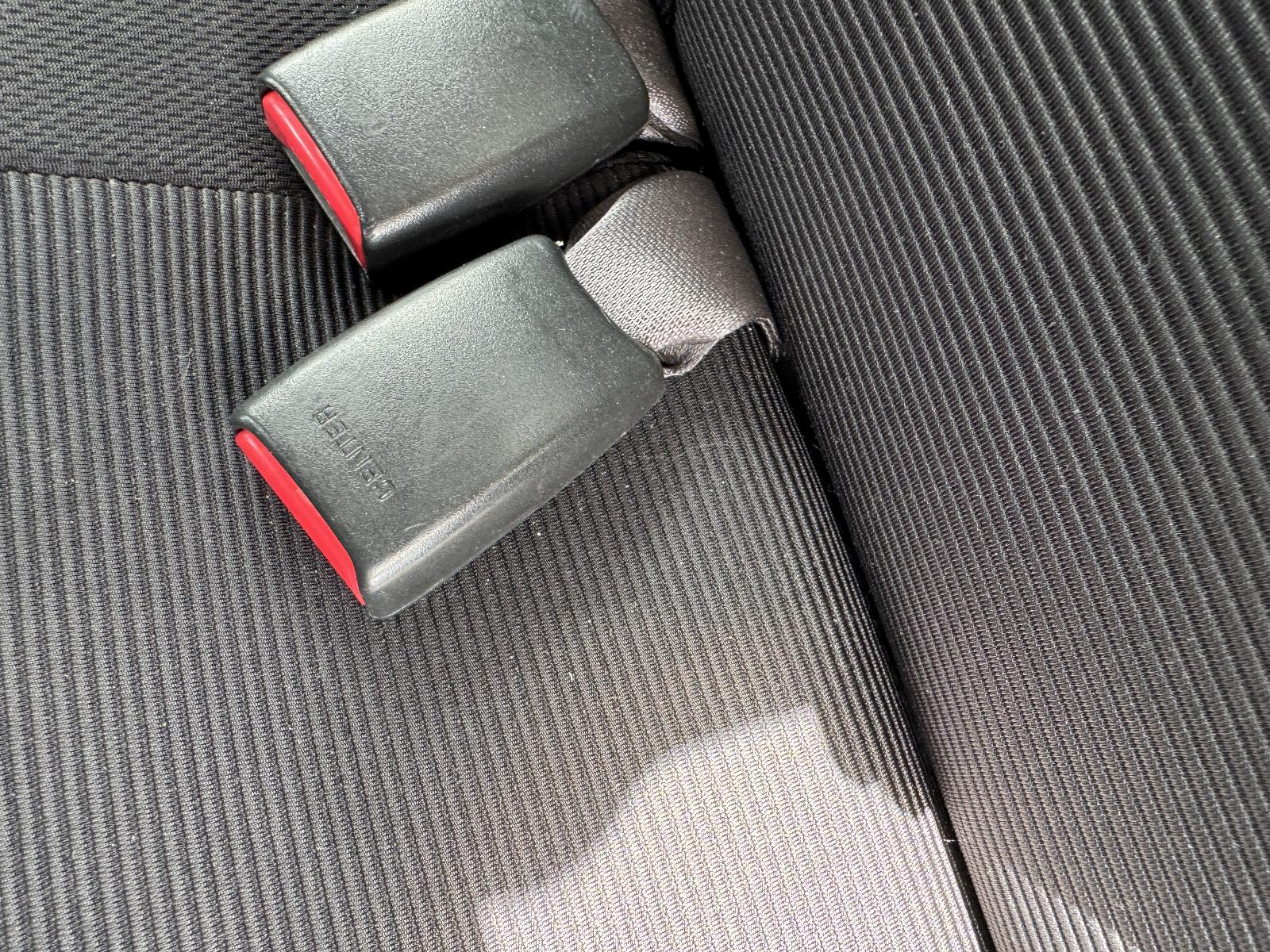 View SUZUKI LIANA 2006 4 Door Sedan Breaking
