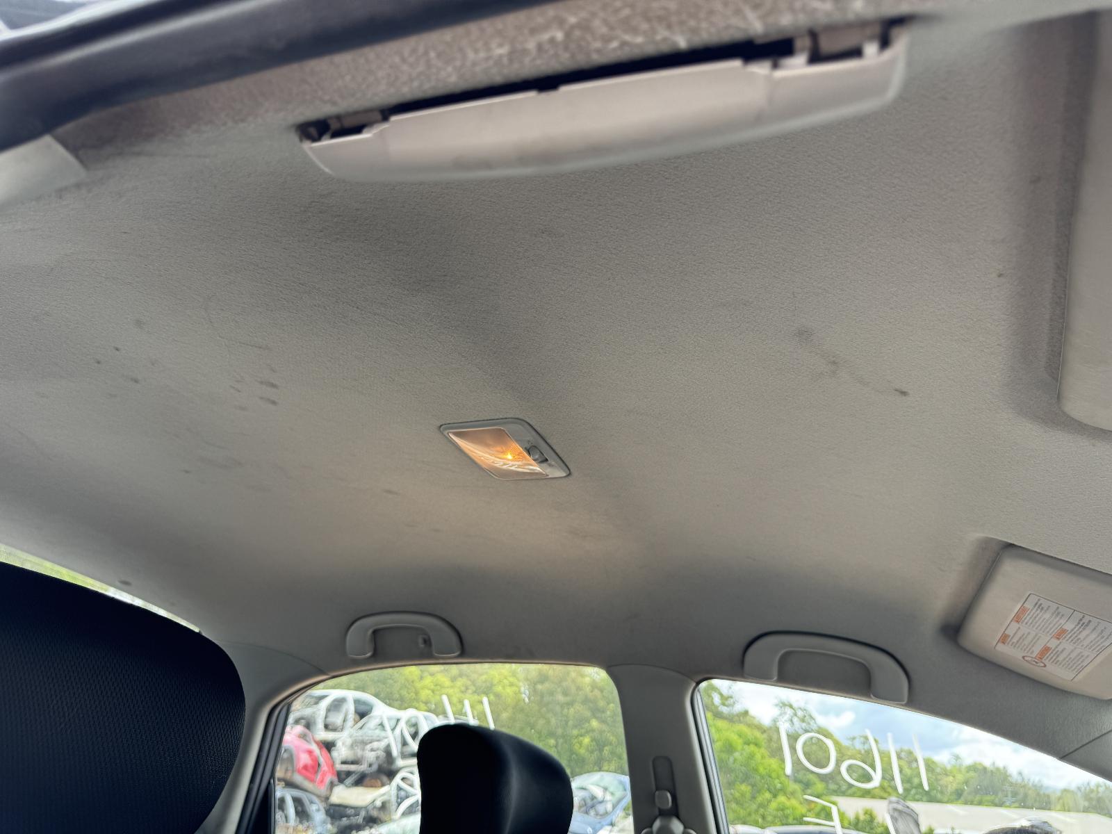 View SUZUKI LIANA 2006 4 Door Sedan Breaking