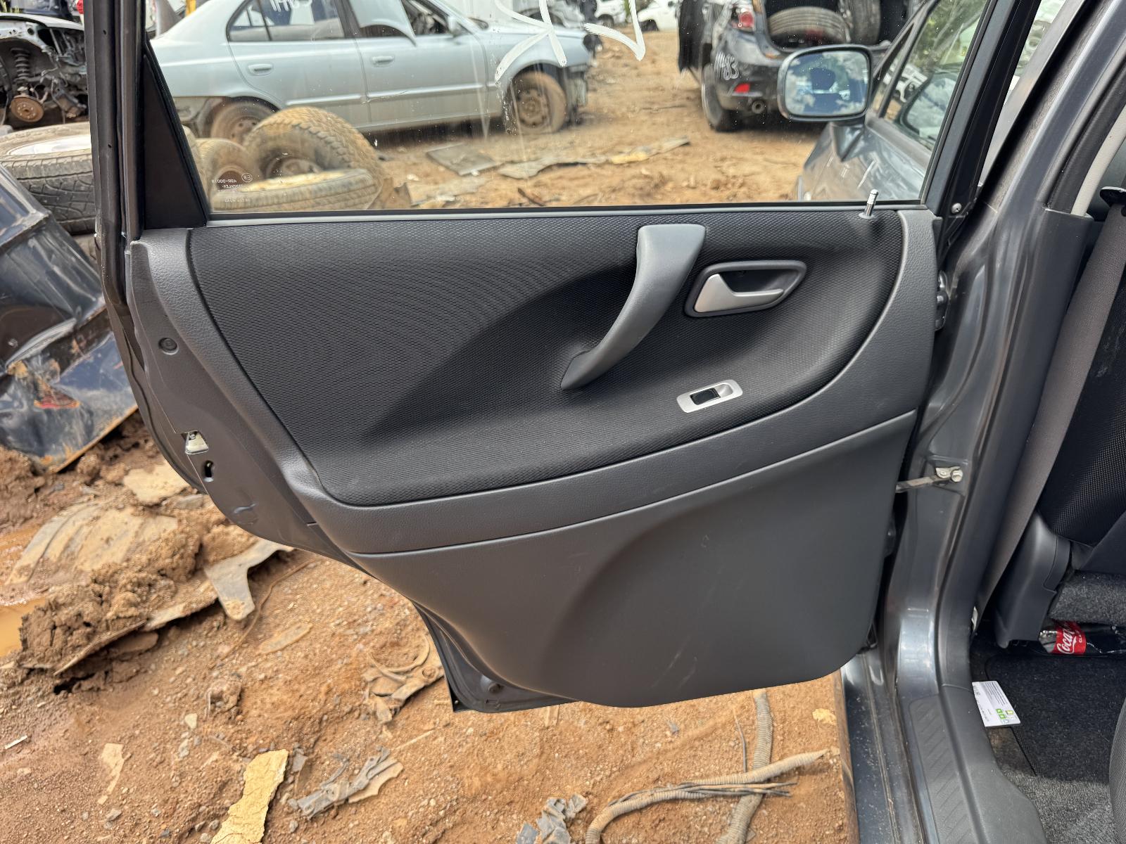 View SUZUKI LIANA 2006 4 Door Sedan Breaking