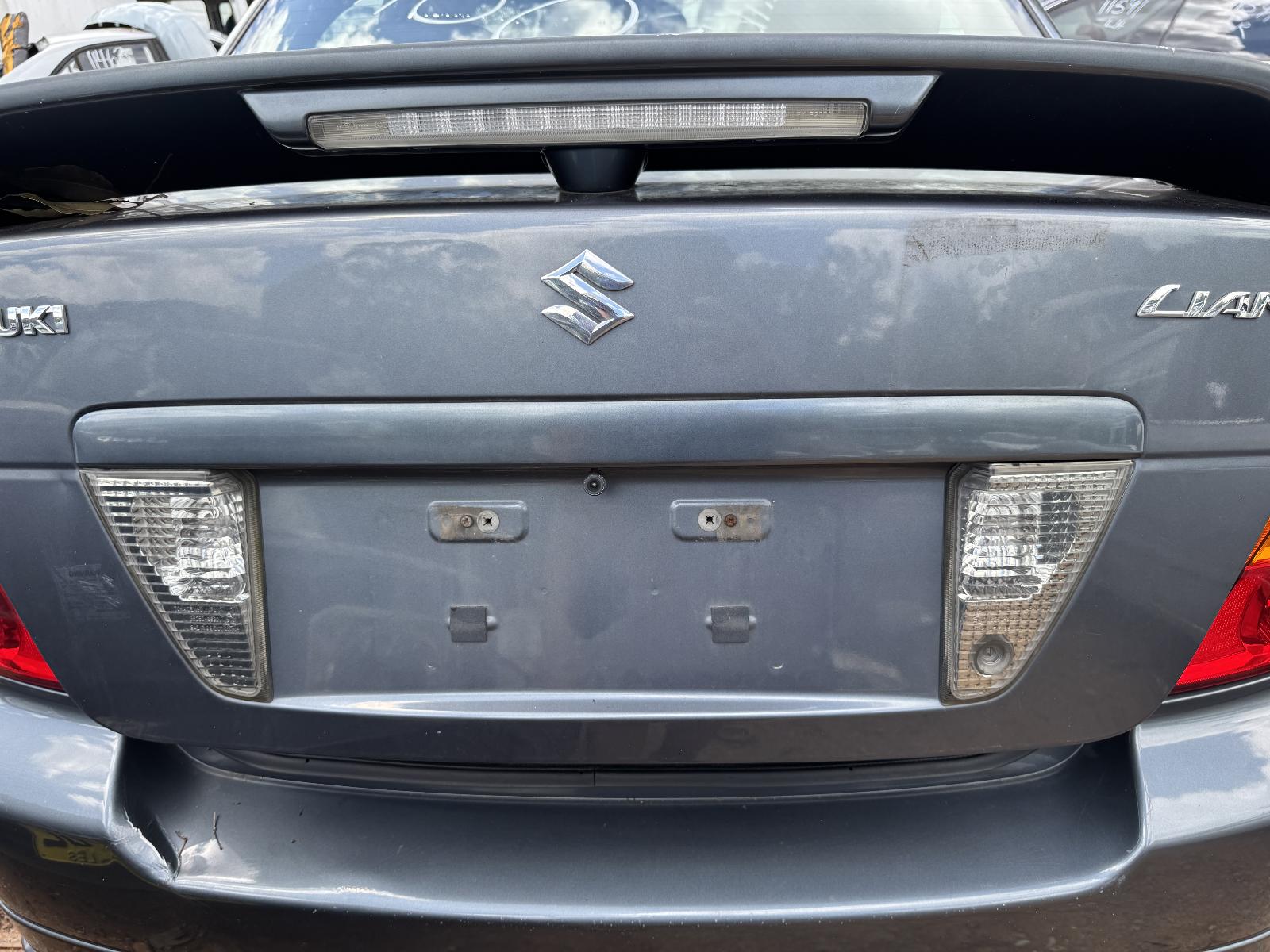 View SUZUKI LIANA 2006 4 Door Sedan Breaking