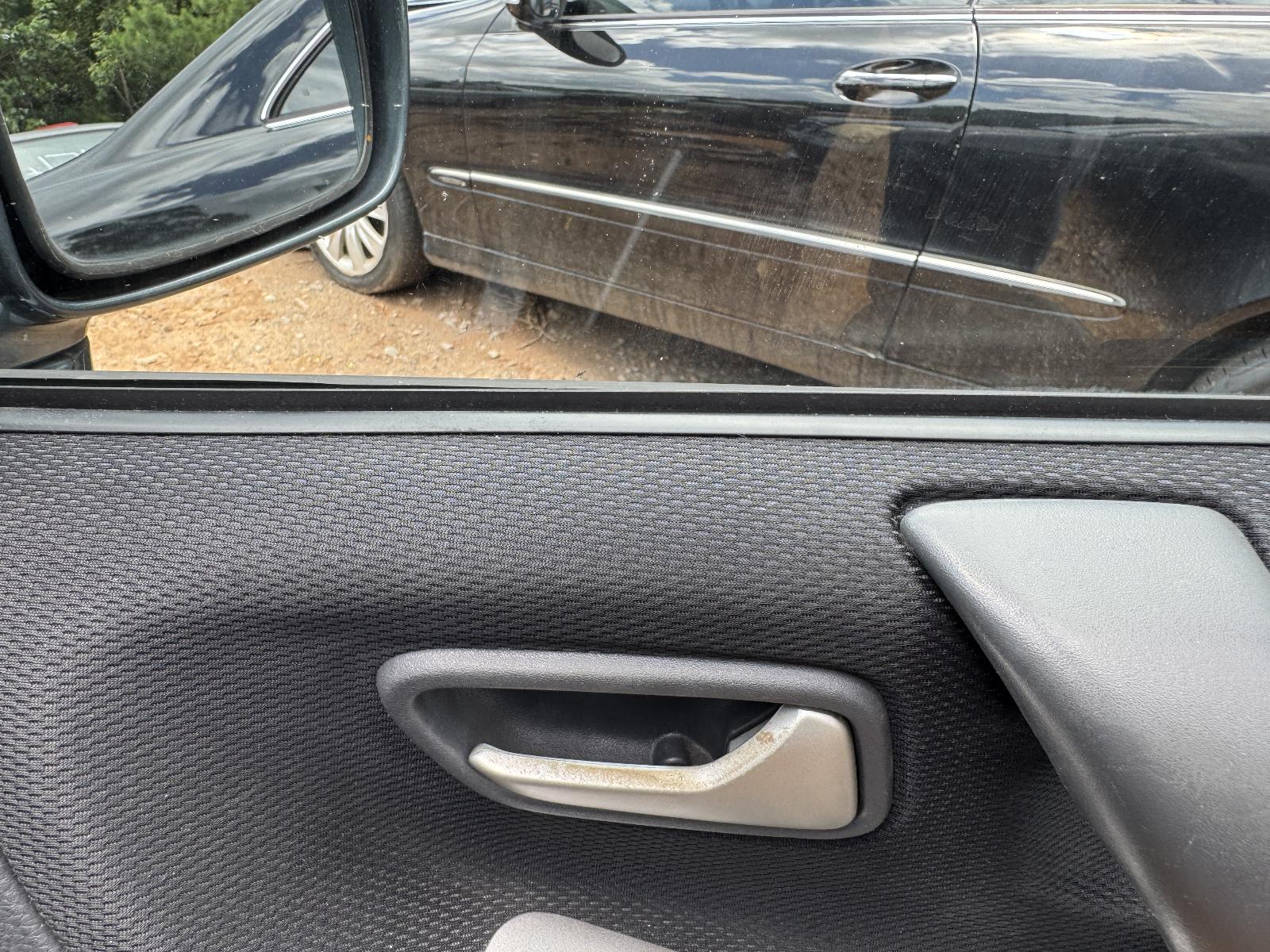View SUZUKI LIANA 2006 4 Door Sedan Breaking