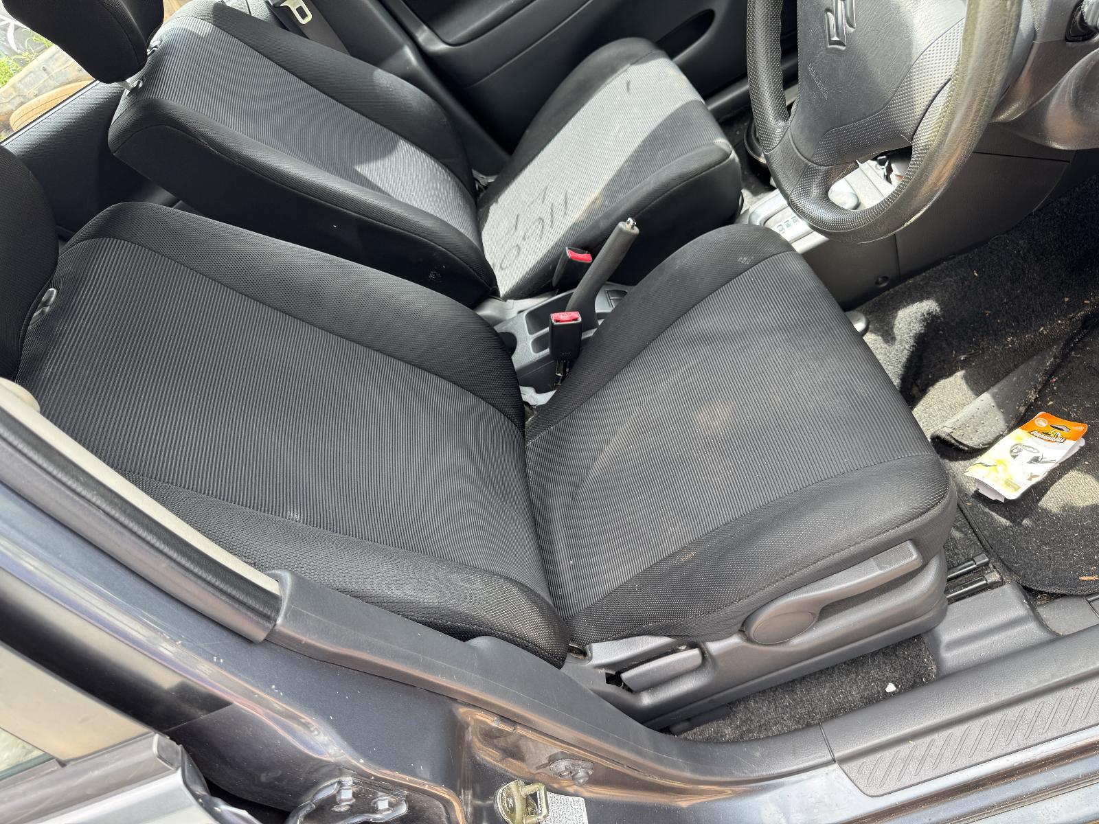 View SUZUKI LIANA 2006 4 Door Sedan Breaking