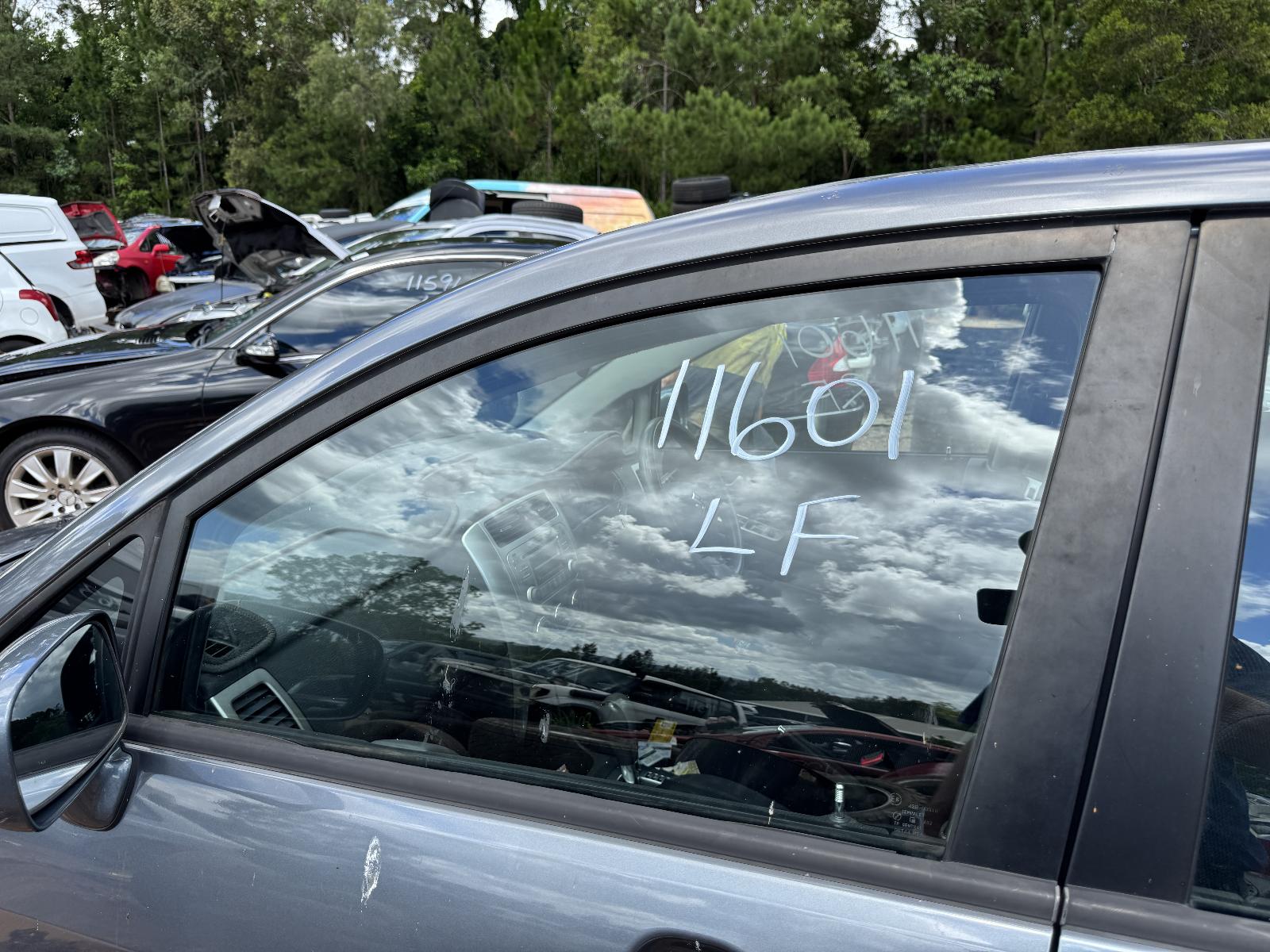 View SUZUKI LIANA 2006 4 Door Sedan Breaking