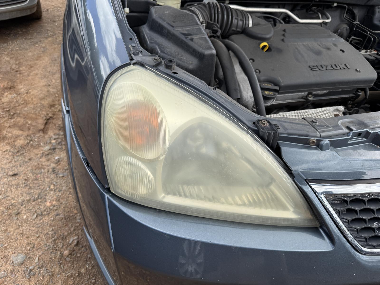 View SUZUKI LIANA 2006 4 Door Sedan Breaking