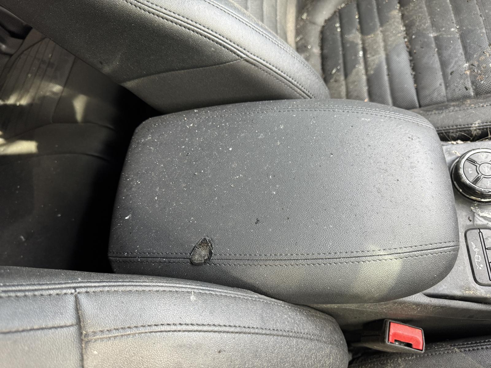 View FORD EVEREST 2024 5 Door Station Wagon Breaking
