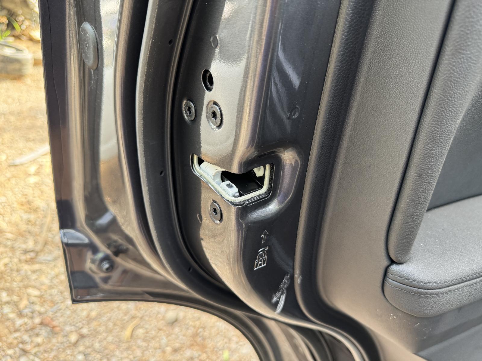 View FORD EVEREST 2024 5 Door Station Wagon Breaking