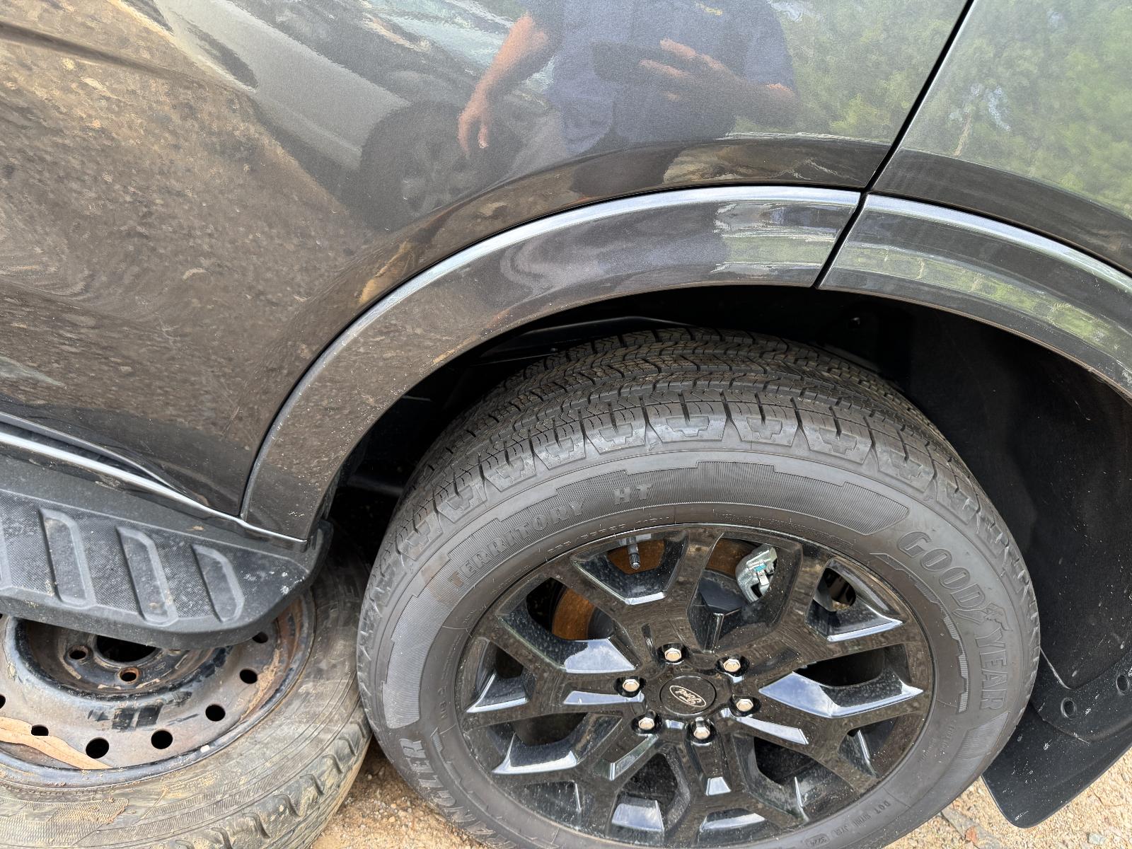 View FORD EVEREST 2024 5 Door Station Wagon Breaking