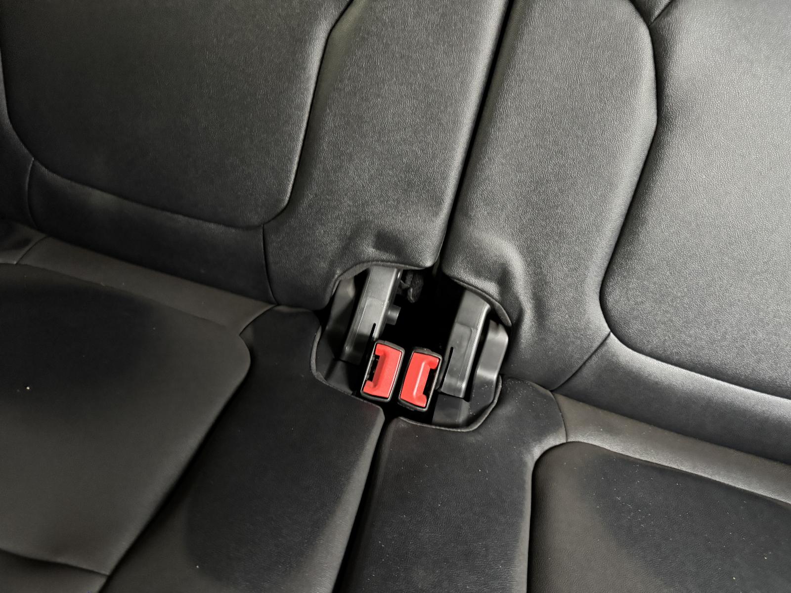 View FORD EVEREST 2024 5 Door Station Wagon Breaking