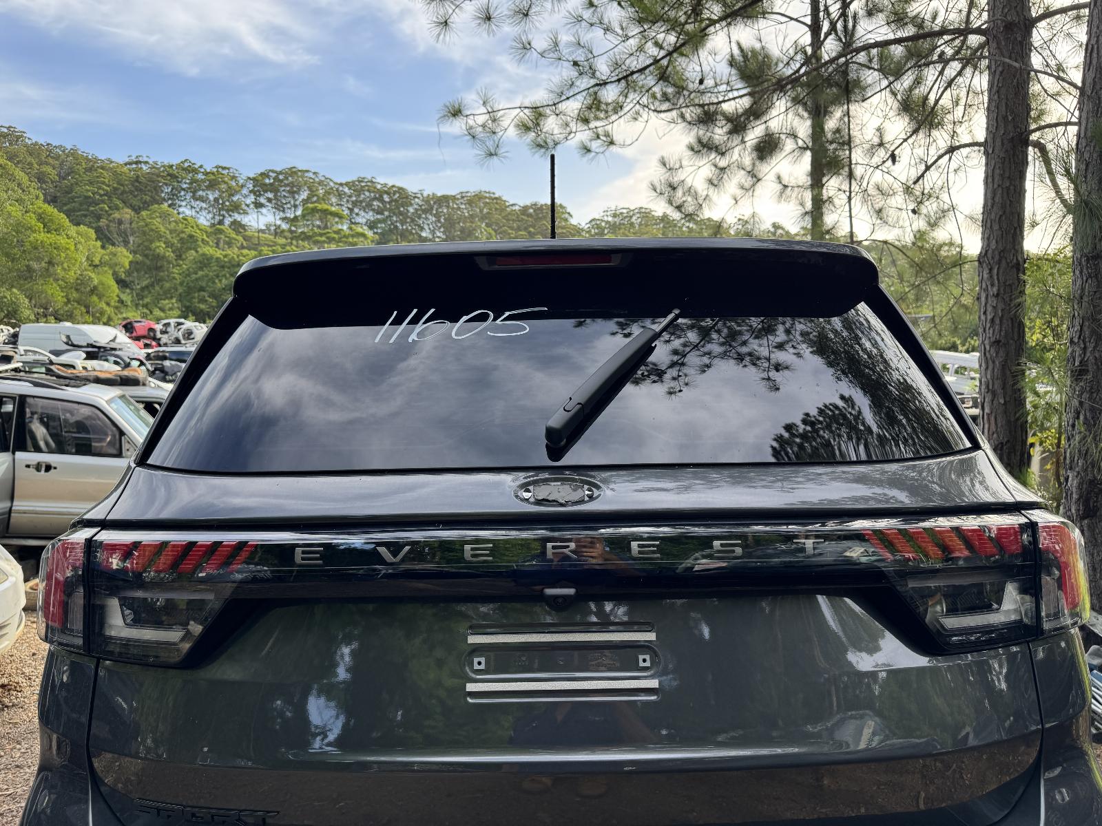 View FORD EVEREST 2024 5 Door Station Wagon Breaking