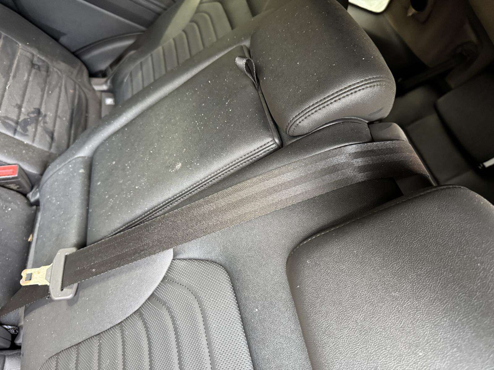 View FORD EVEREST 2024 5 Door Station Wagon Breaking