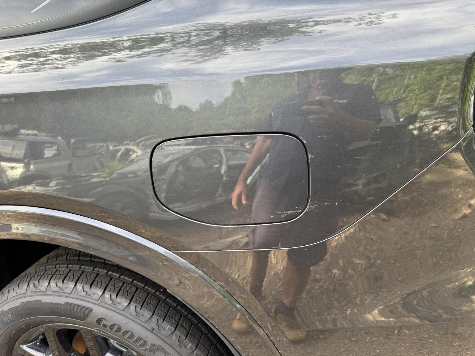 View FORD EVEREST 2024 5 Door Station Wagon Breaking