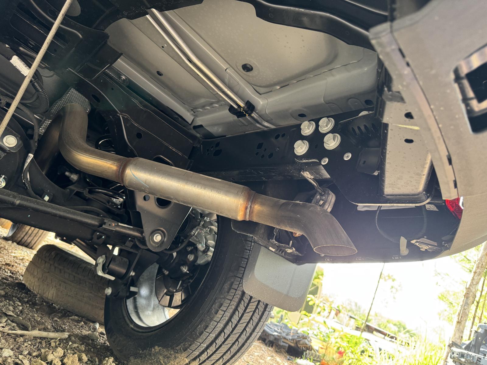 View FORD EVEREST 2024 5 Door Station Wagon Breaking
