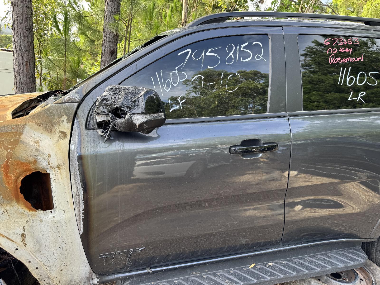 View FORD EVEREST 2024 5 Door Station Wagon Breaking