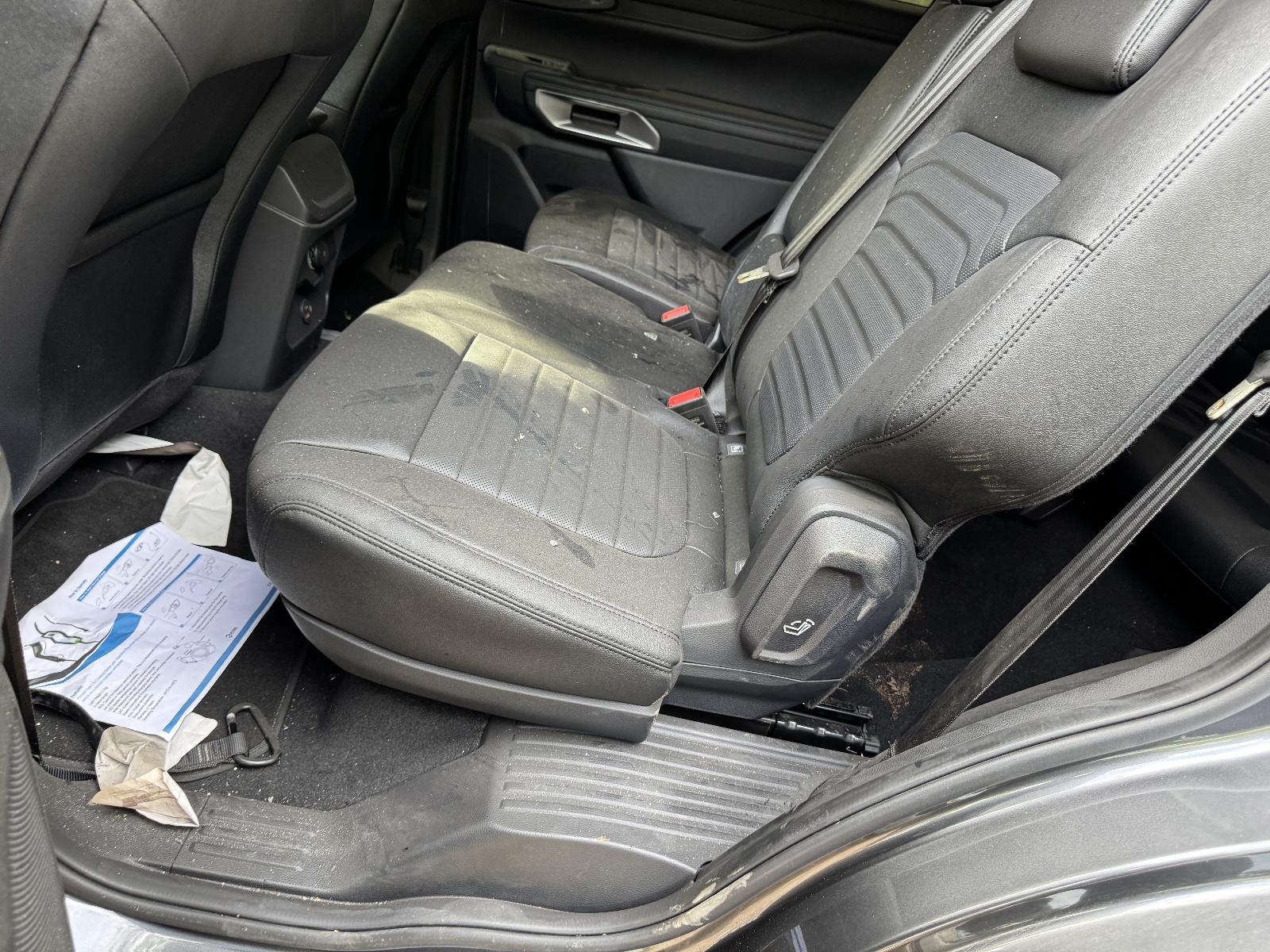 View FORD EVEREST 2024 5 Door Station Wagon Breaking
