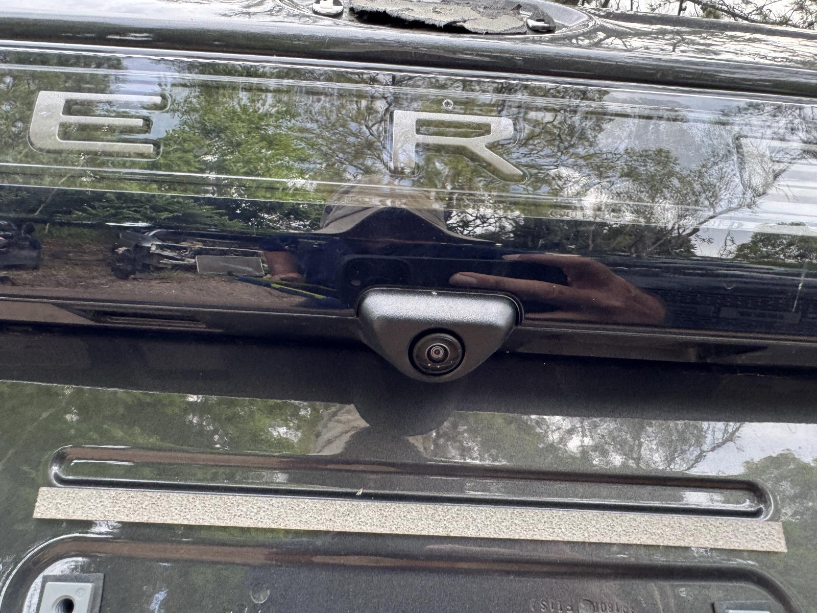 View FORD EVEREST 2024 5 Door Station Wagon Breaking
