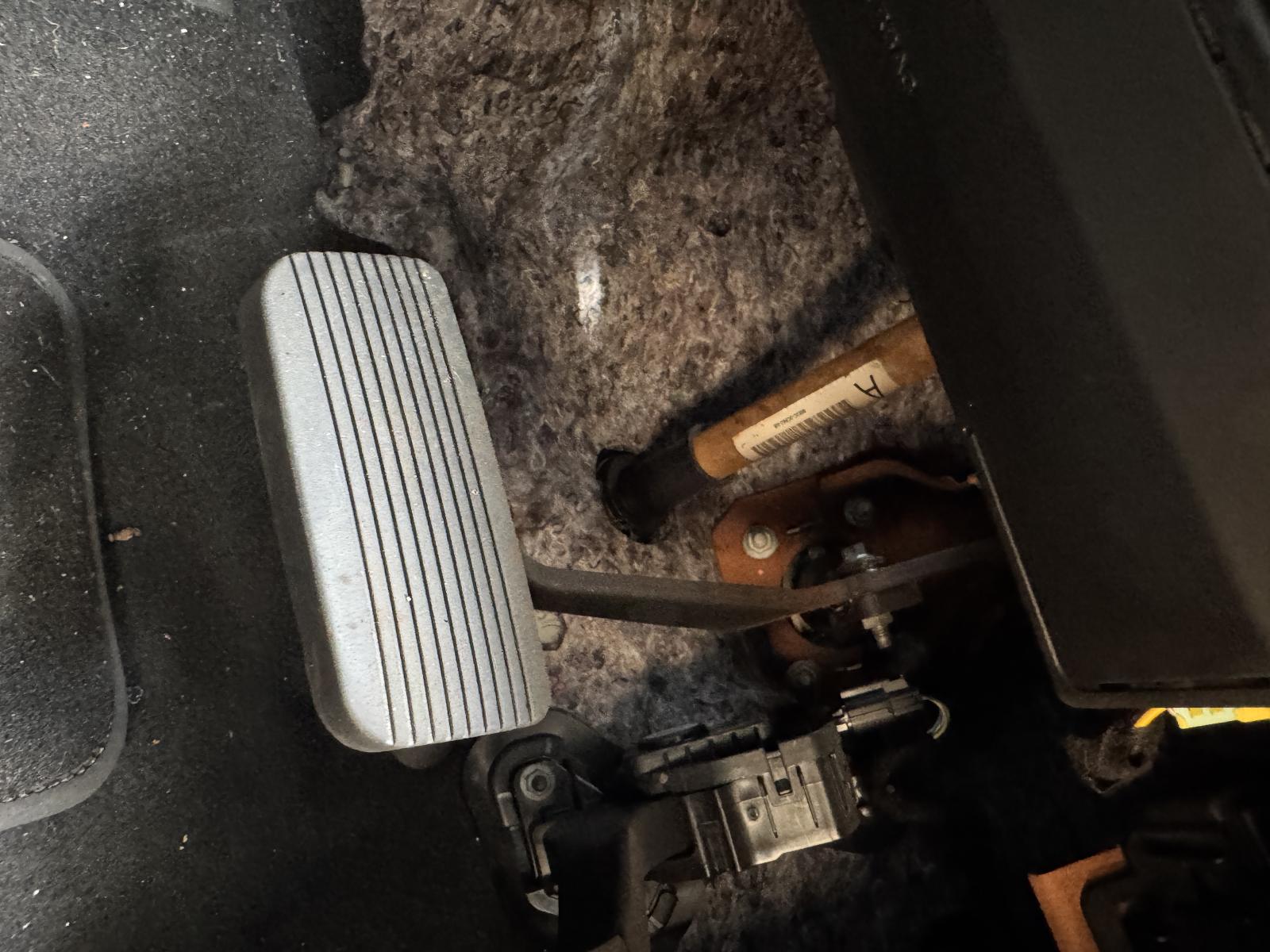 View FORD EVEREST 2024 5 Door Station Wagon Breaking