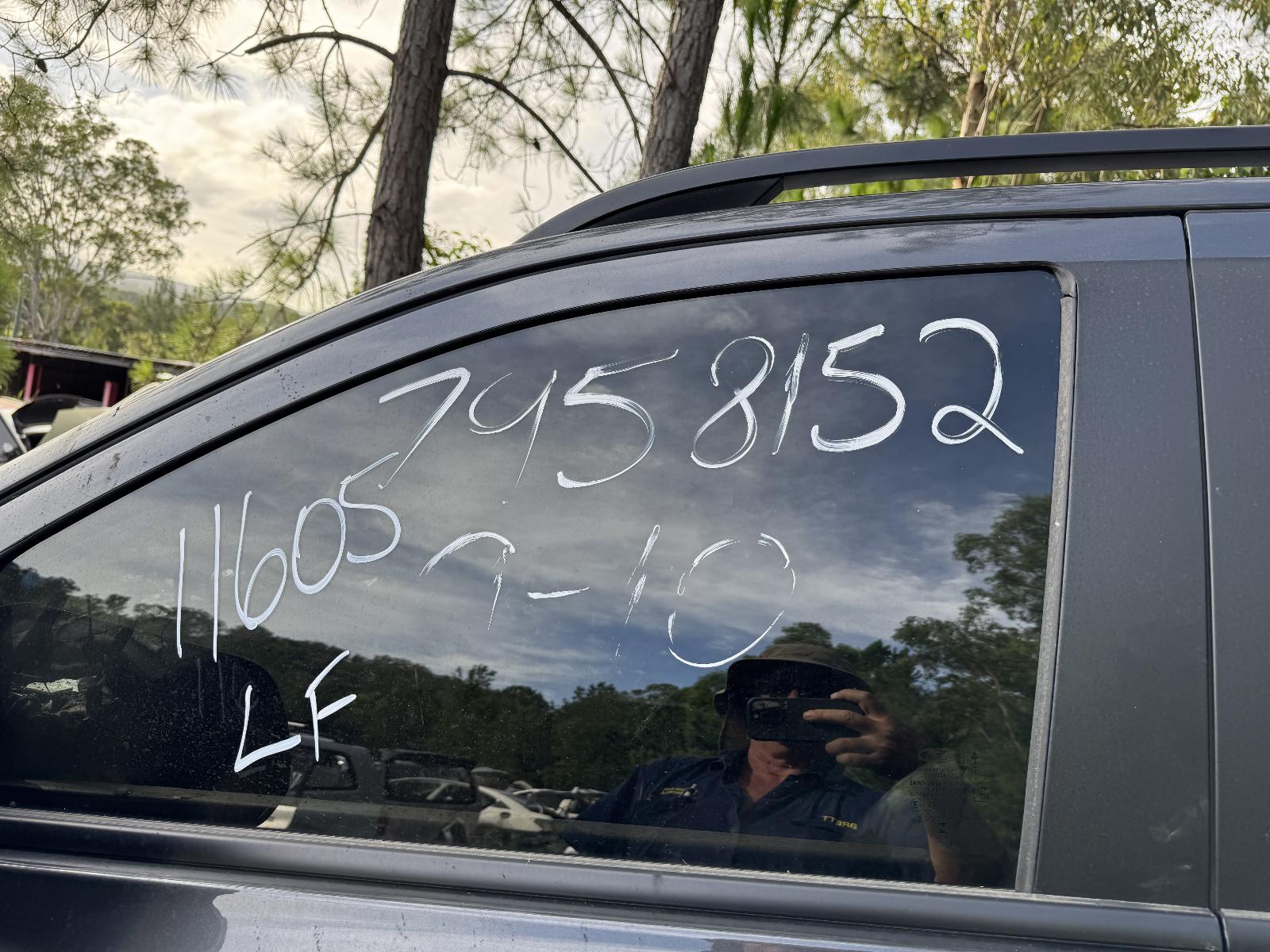 View FORD EVEREST 2024 5 Door Station Wagon Breaking
