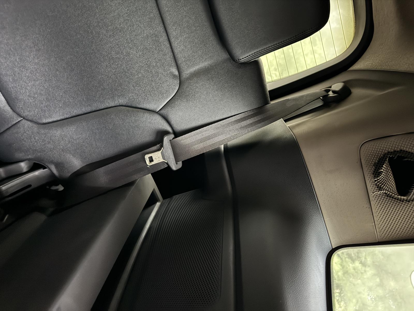 View FORD EVEREST 2024 5 Door Station Wagon Breaking
