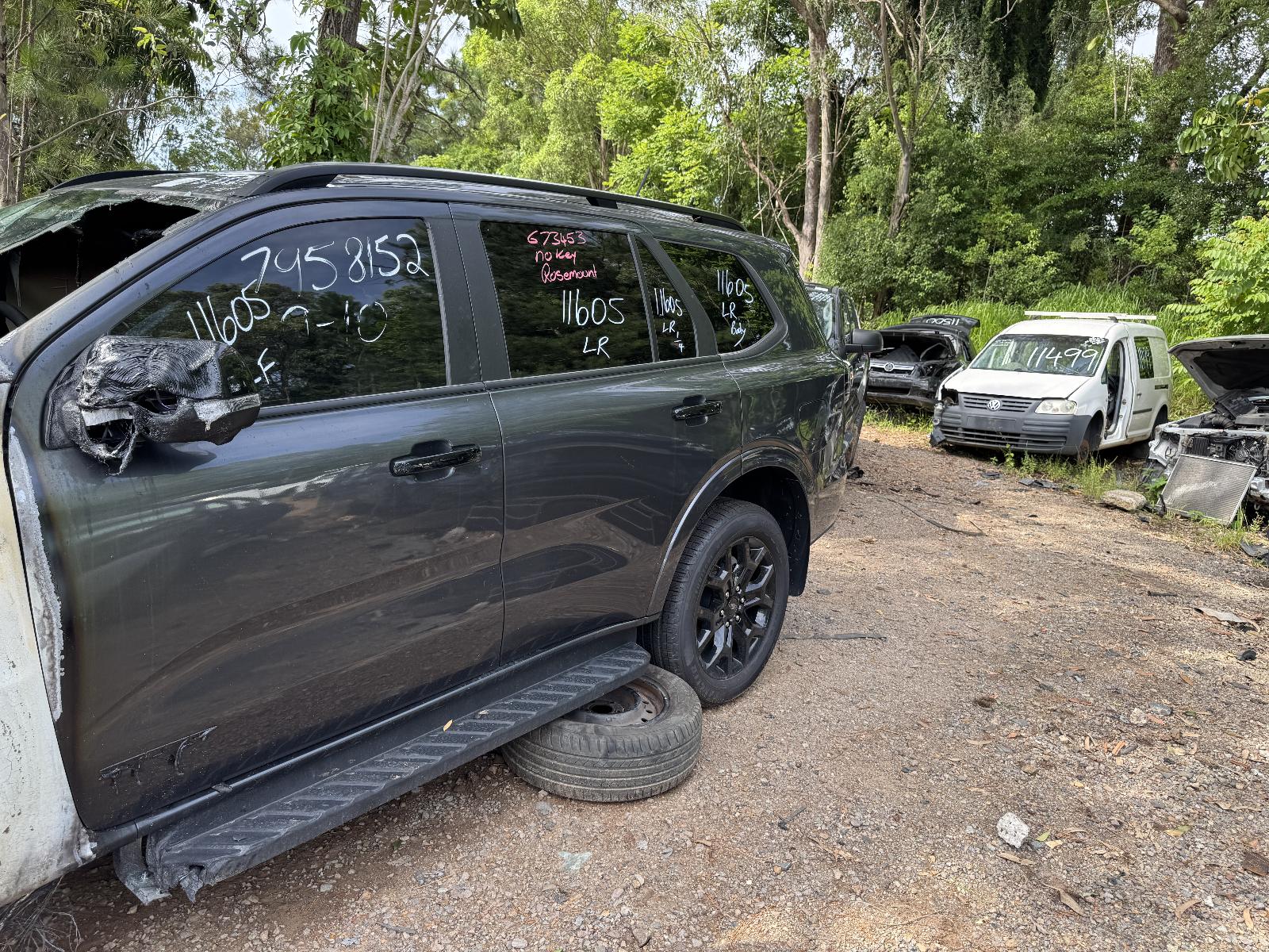 View FORD EVEREST 2024 5 Door Station Wagon Breaking