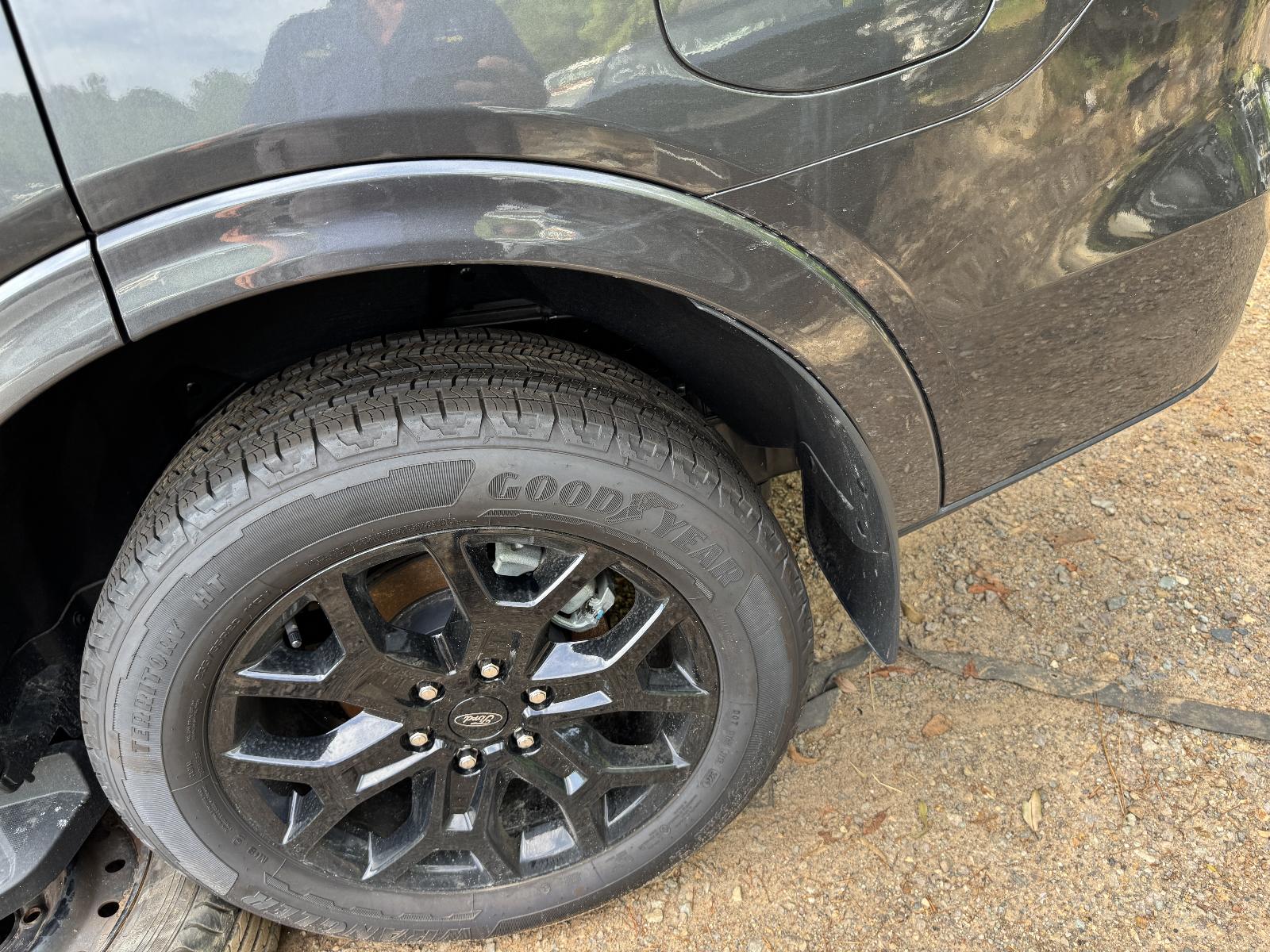 View FORD EVEREST 2024 5 Door Station Wagon Breaking