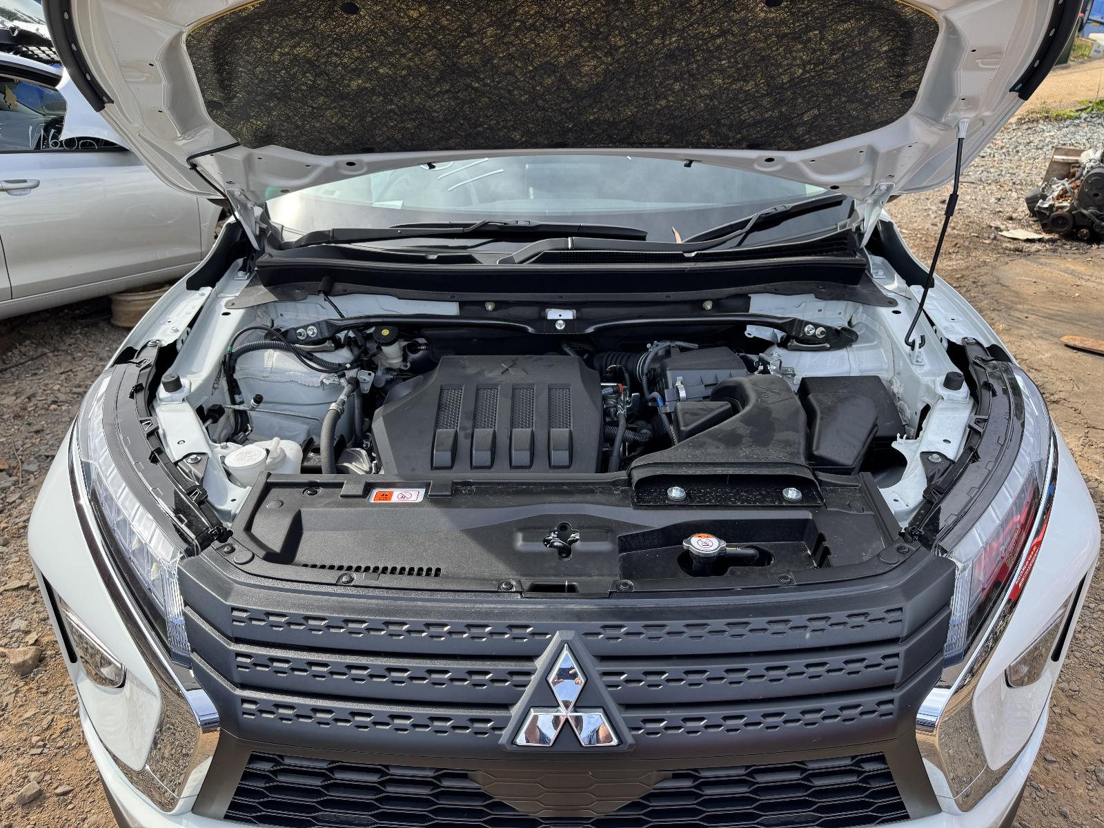 View MITSUBISHI ECLIPSE CROSS 2023 5 Door Station Wagon Breaking