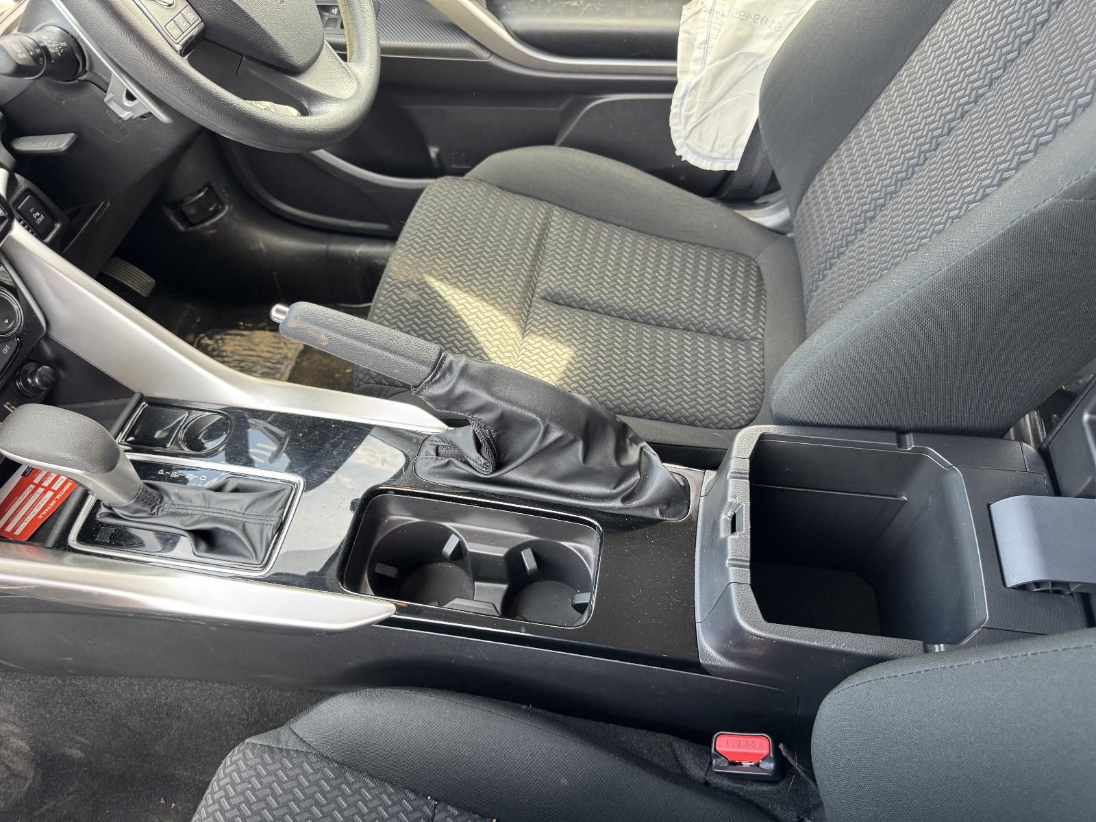 View MITSUBISHI ECLIPSE CROSS 2023 5 Door Station Wagon Breaking