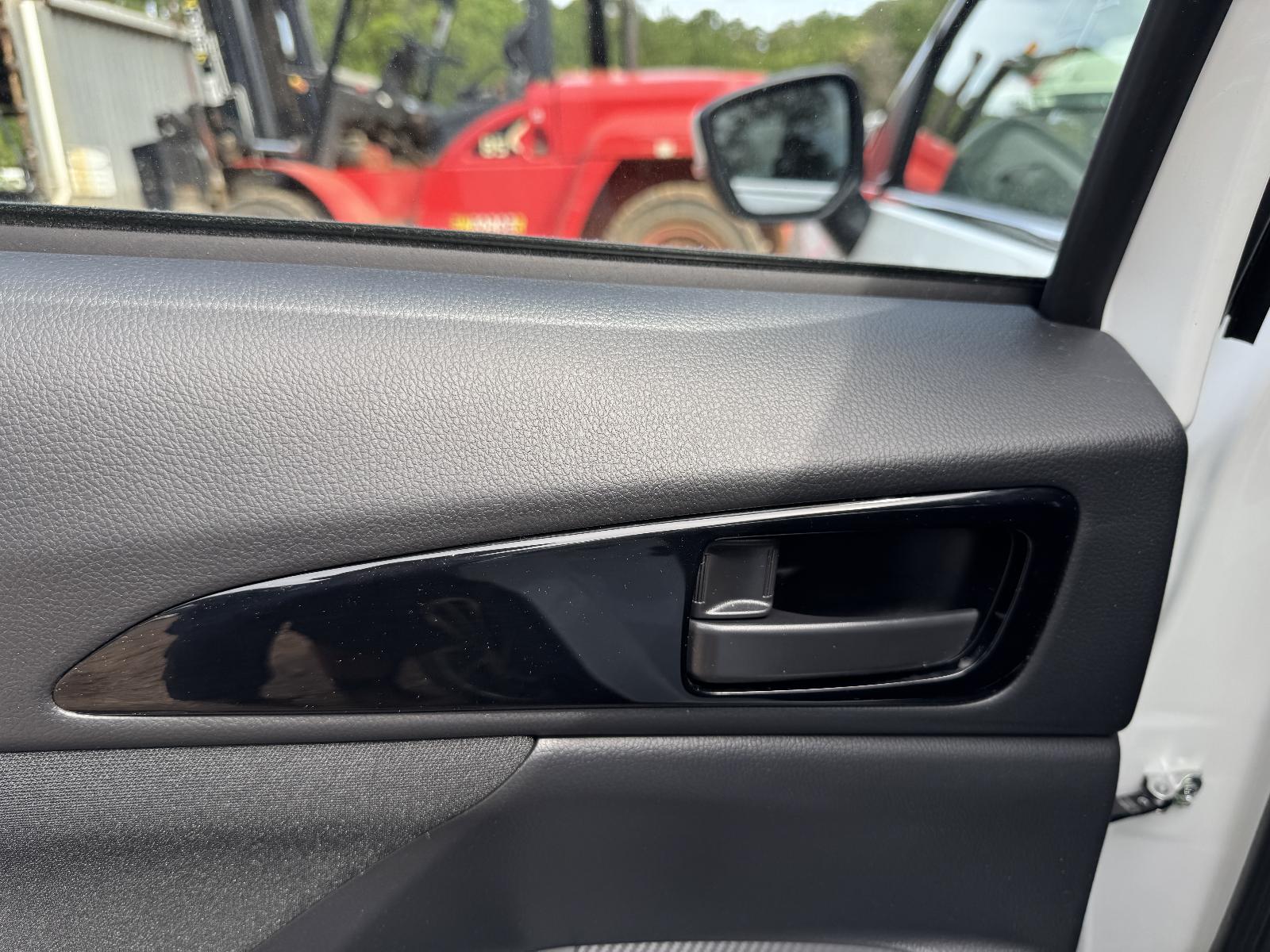 View MITSUBISHI ECLIPSE CROSS 2023 5 Door Station Wagon Breaking