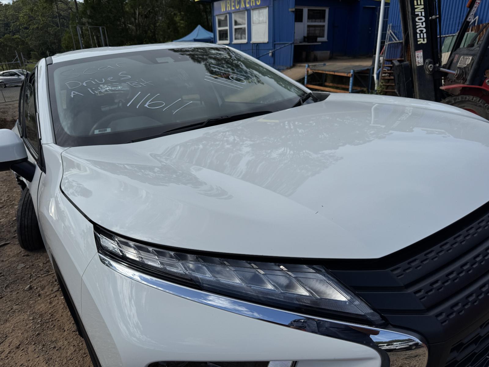 View MITSUBISHI ECLIPSE CROSS 2023 5 Door Station Wagon Breaking
