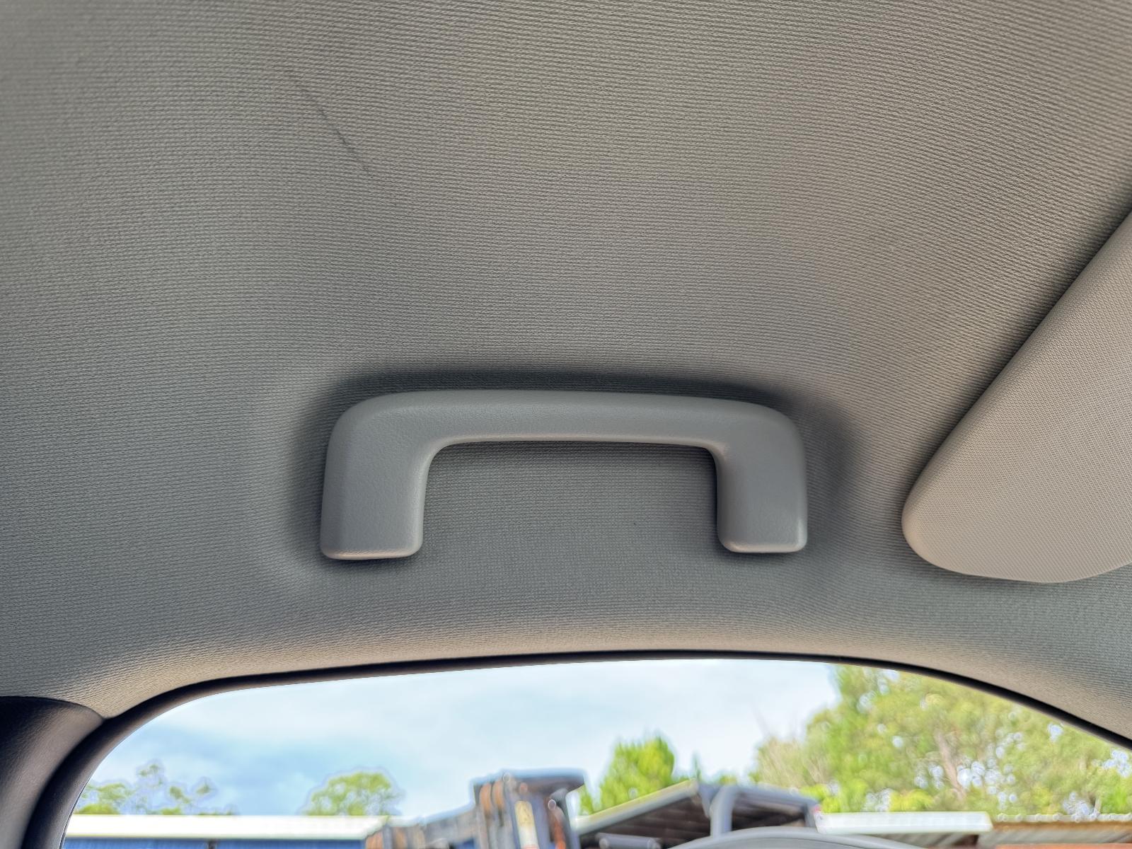 View MITSUBISHI ECLIPSE CROSS 2023 5 Door Station Wagon Breaking