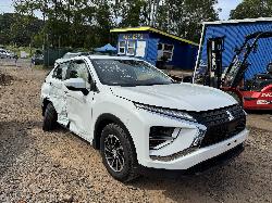 View MITSUBISHI ECLIPSE CROSS 2023 5 Door Station Wagon Breaking