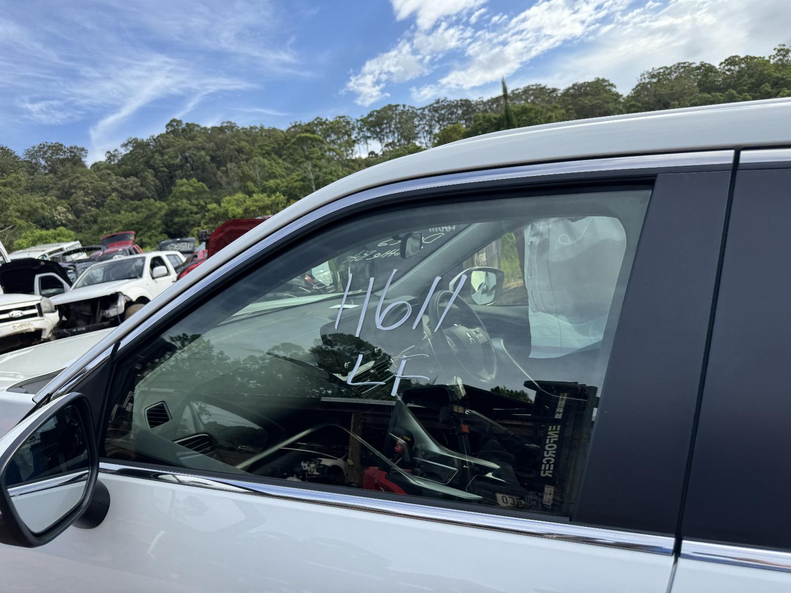 View MITSUBISHI ECLIPSE CROSS 2023 5 Door Station Wagon Breaking