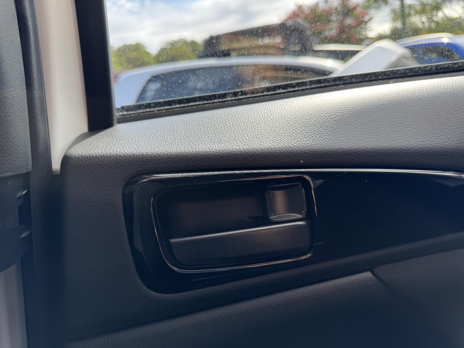 View MITSUBISHI ECLIPSE CROSS 2023 5 Door Station Wagon Breaking