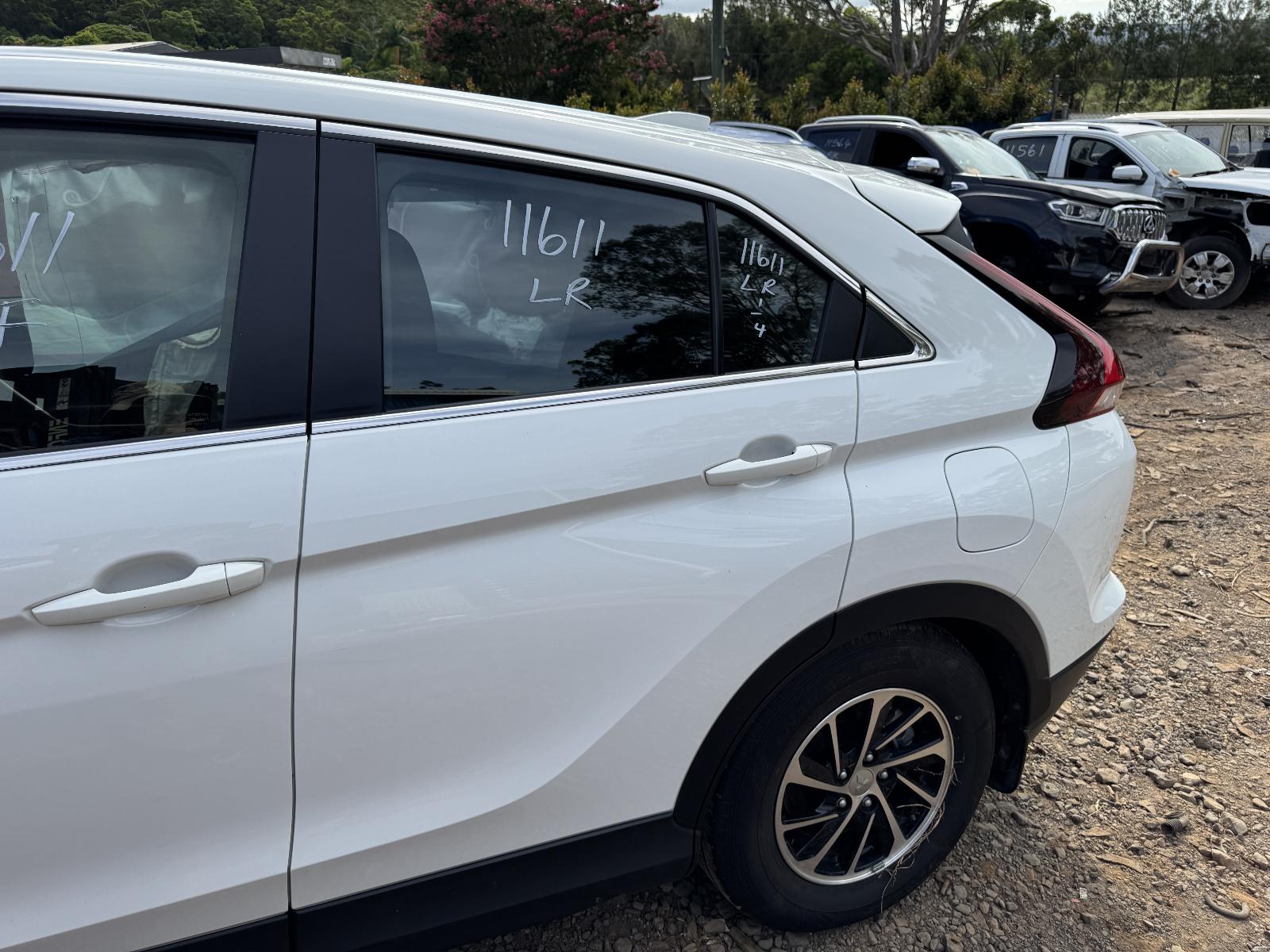 View MITSUBISHI ECLIPSE CROSS 2023 5 Door Station Wagon Breaking