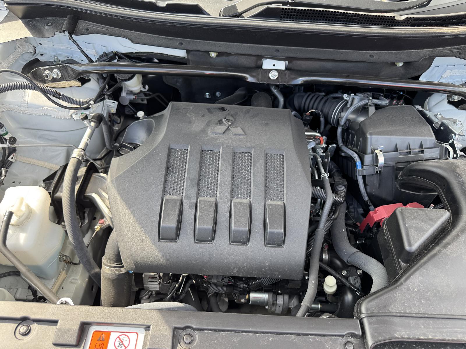 View MITSUBISHI ECLIPSE CROSS 2023 5 Door Station Wagon Breaking