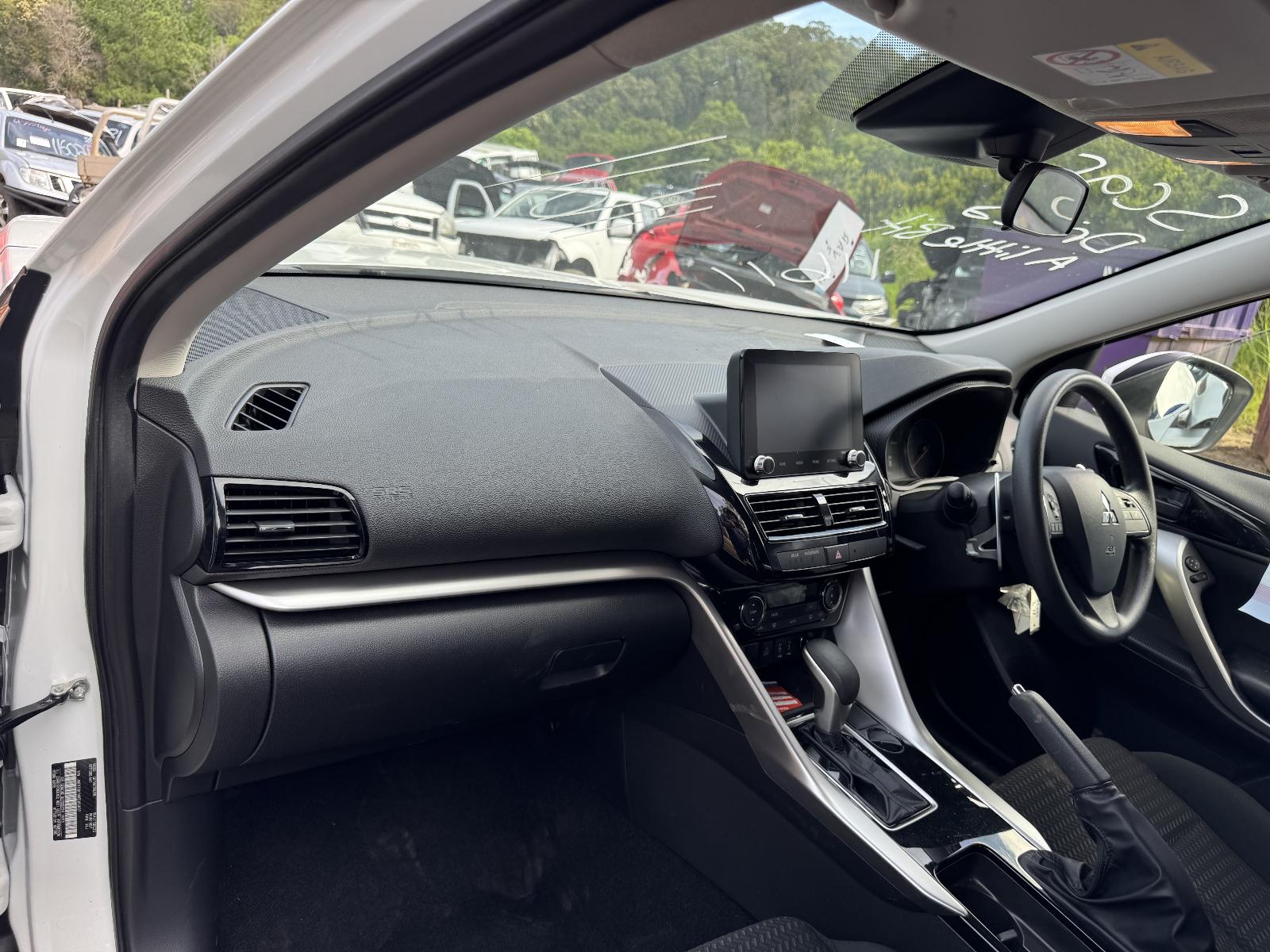 View MITSUBISHI ECLIPSE CROSS 2023 5 Door Station Wagon Breaking