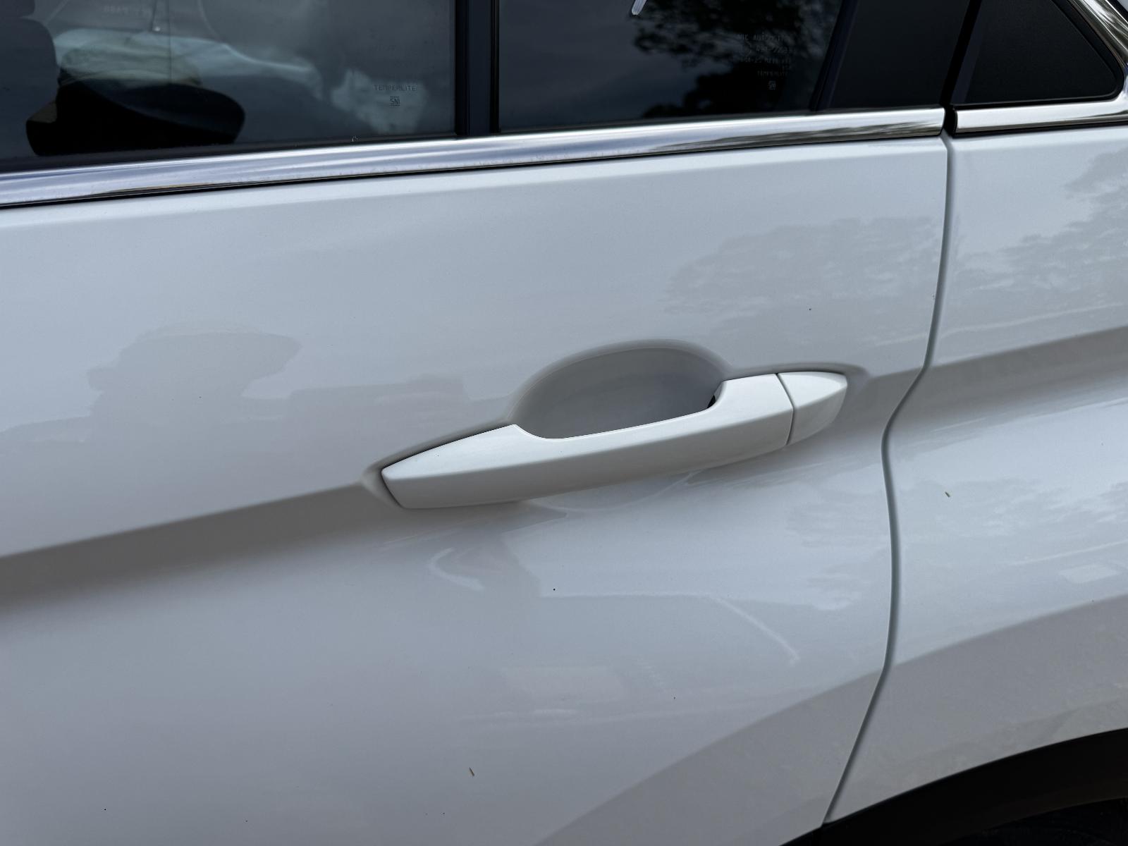 View MITSUBISHI ECLIPSE CROSS 2023 5 Door Station Wagon Breaking