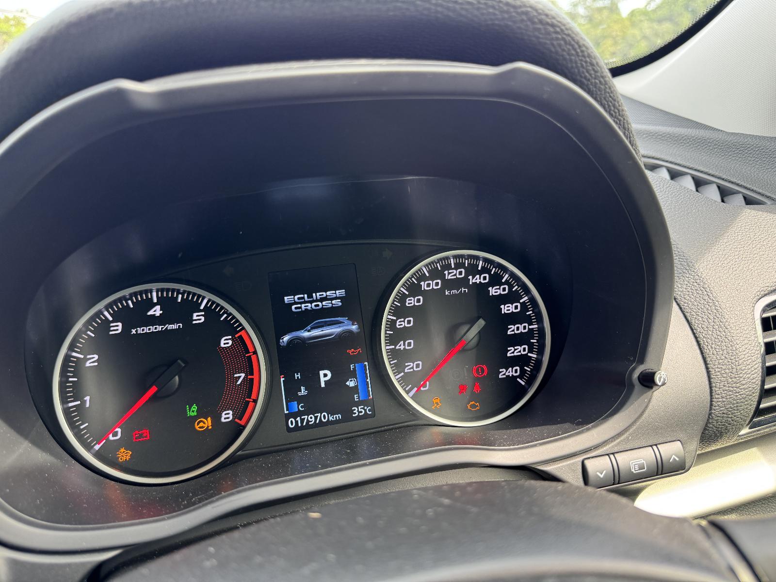 View MITSUBISHI ECLIPSE CROSS 2023 5 Door Station Wagon Breaking