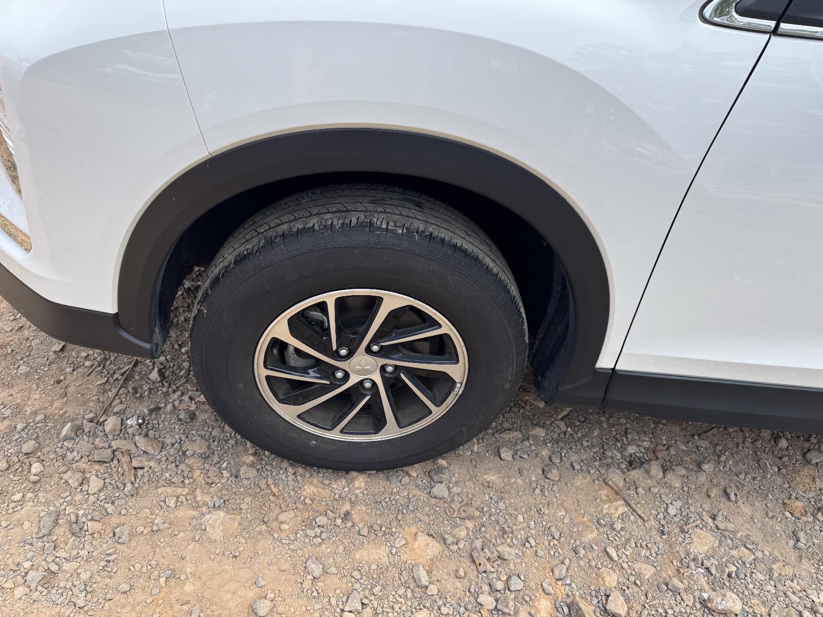View MITSUBISHI ECLIPSE CROSS 2023 5 Door Station Wagon Breaking
