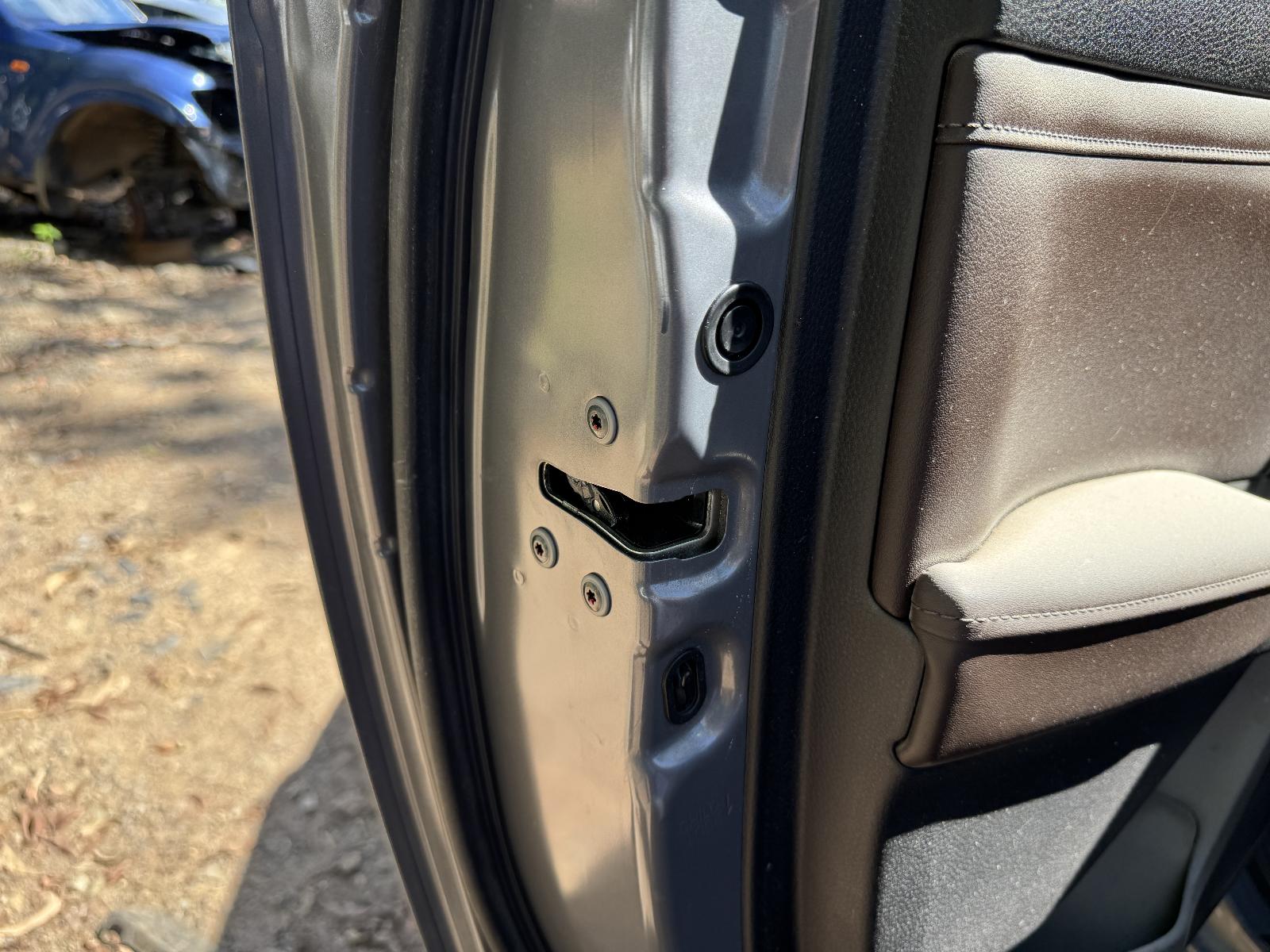 View MAZDA BT50 2022 4 Door Utility Breaking