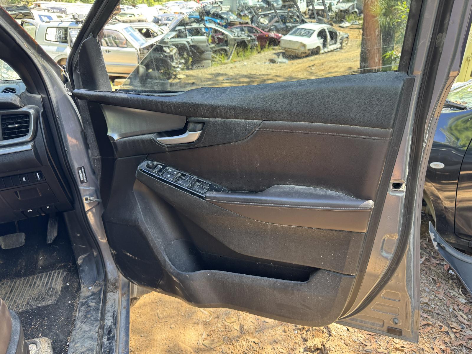 View MAZDA BT50 2022 4 Door Utility Breaking