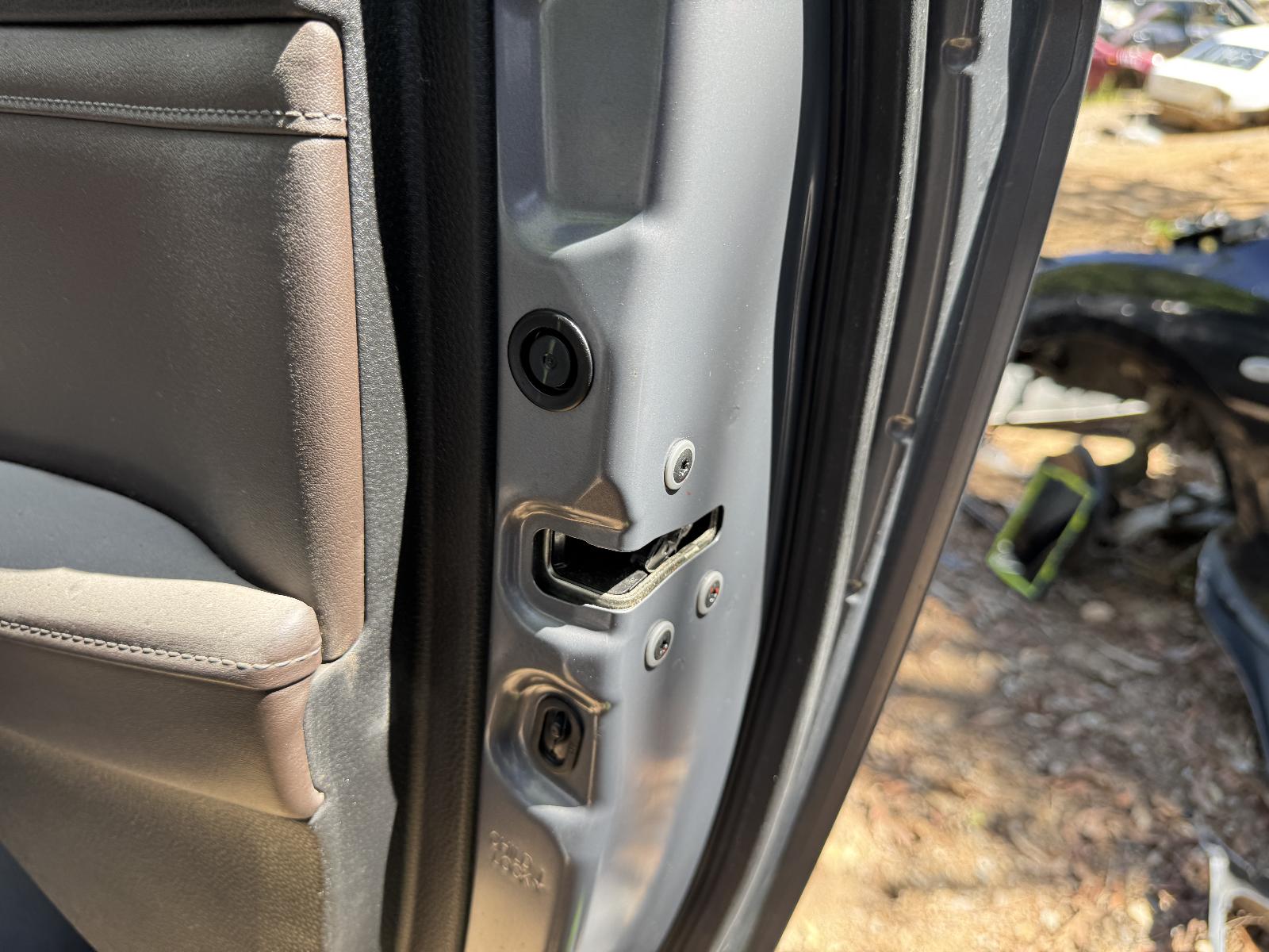 View MAZDA BT50 2022 4 Door Utility Breaking
