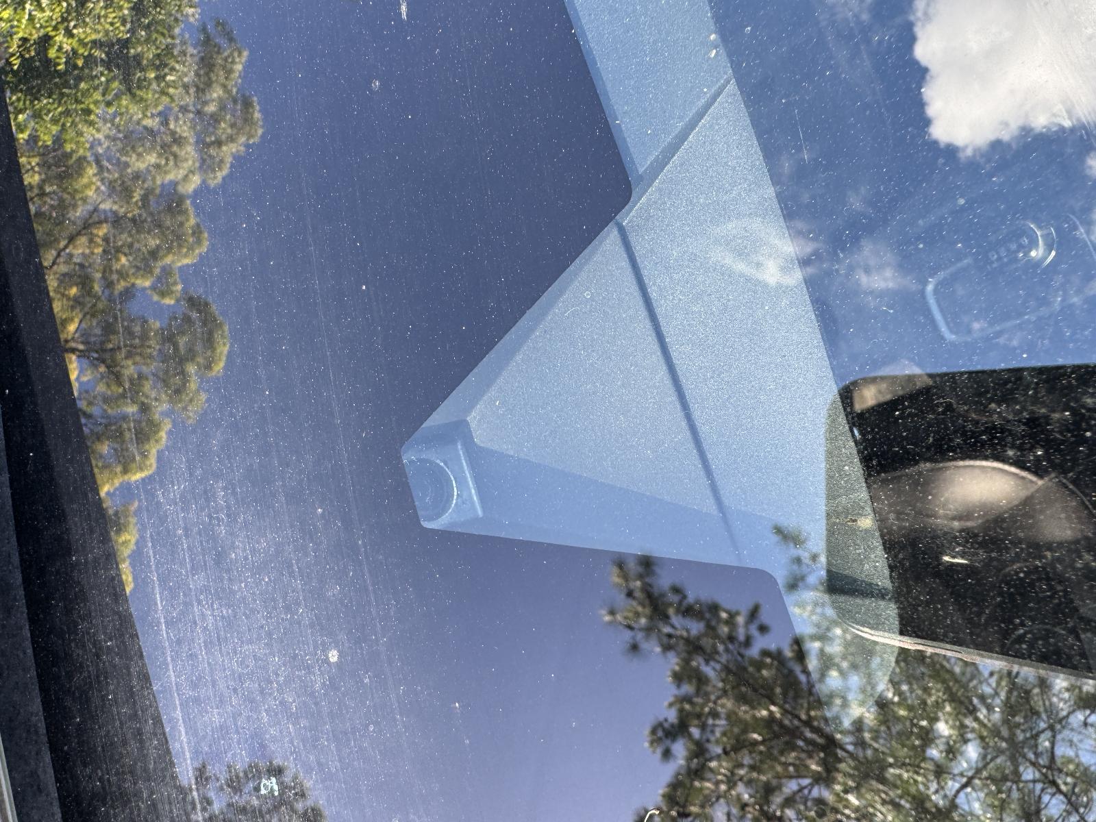 View MAZDA BT50 2022 4 Door Utility Breaking