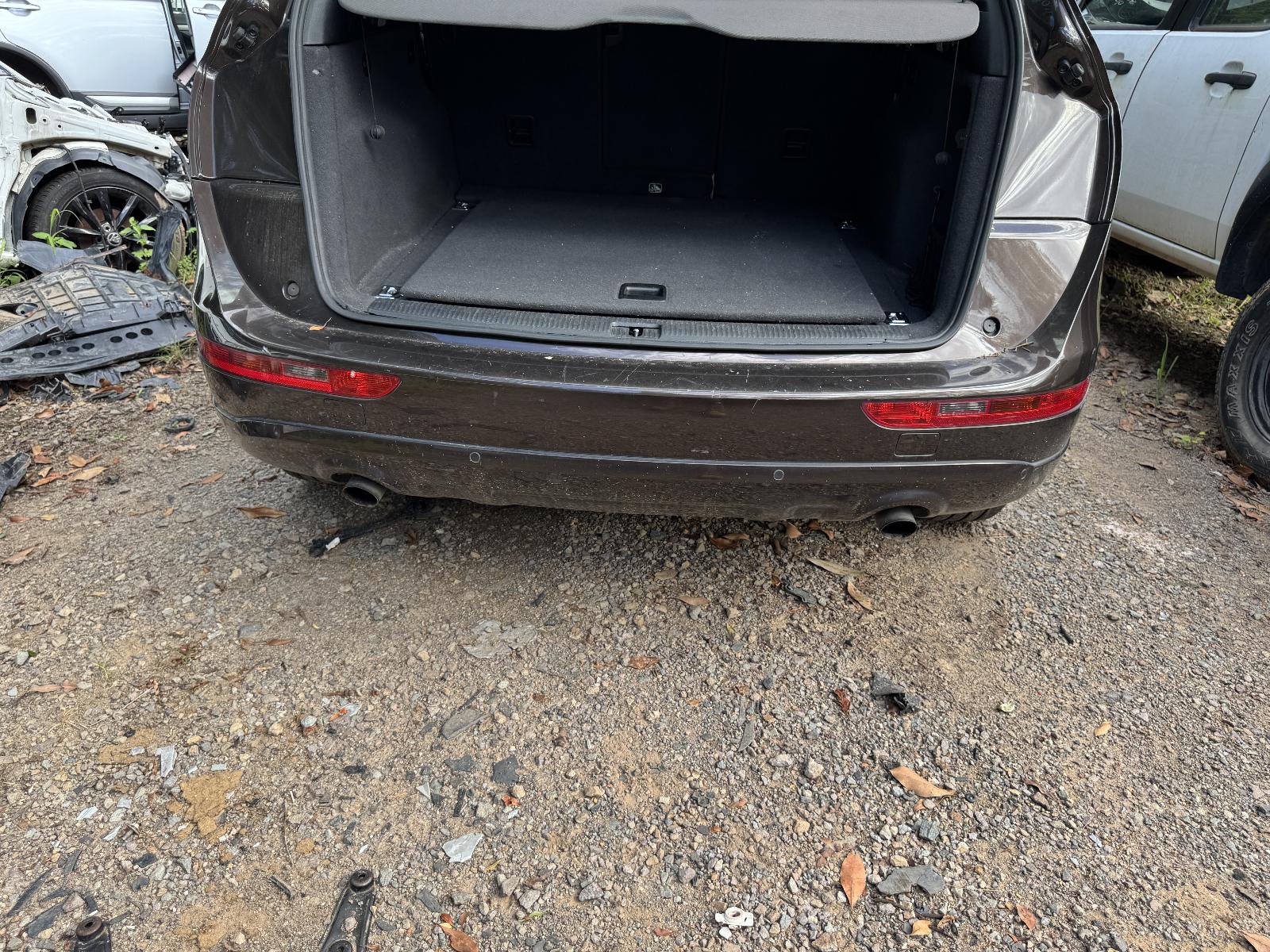 View AUDI Q5 2011 5 Door Station Wagon Breaking