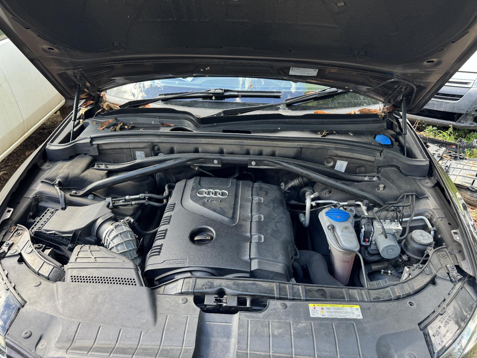 View AUDI Q5 2011 5 Door Station Wagon Breaking