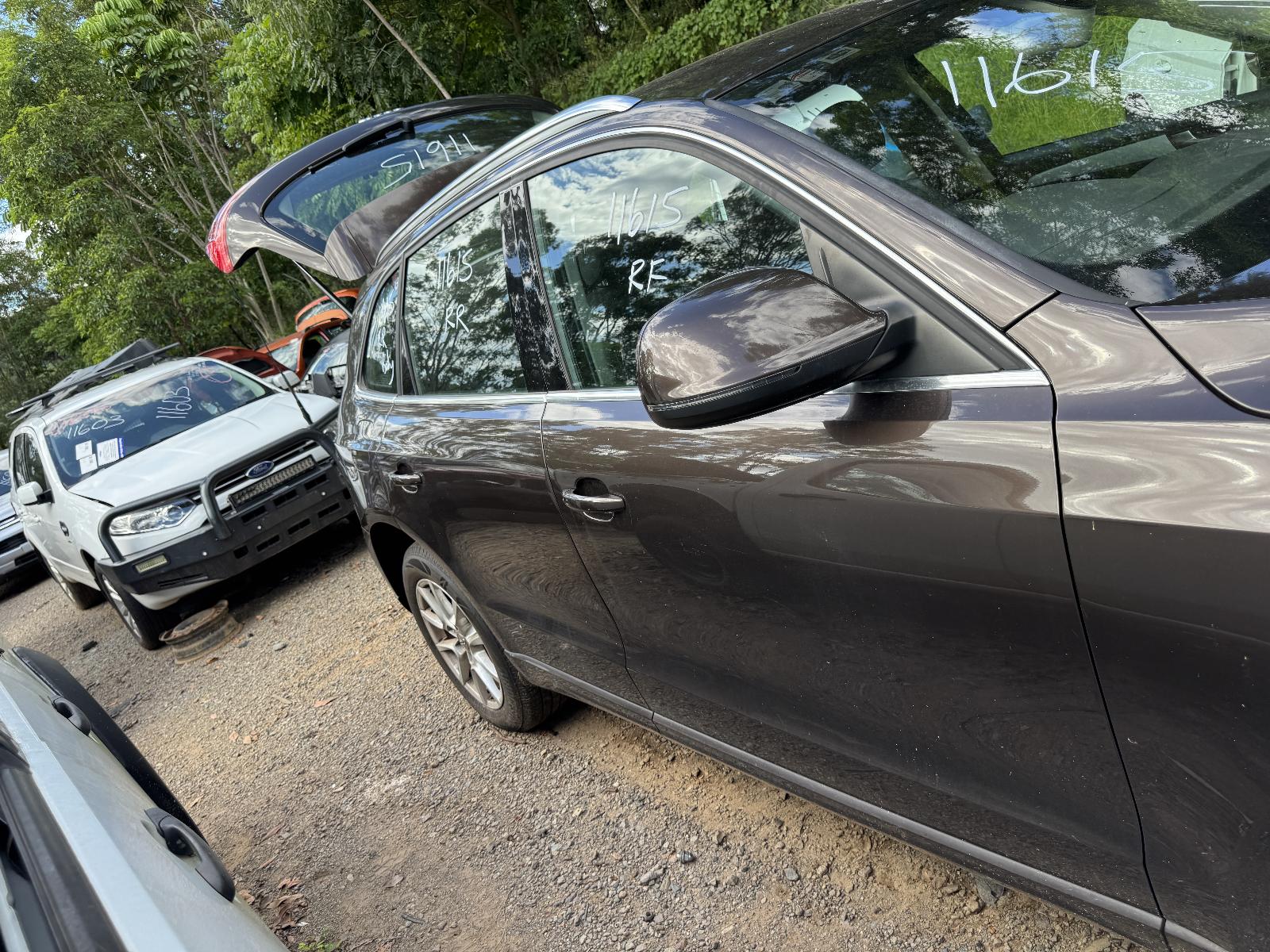 View AUDI Q5 2011 5 Door Station Wagon Breaking