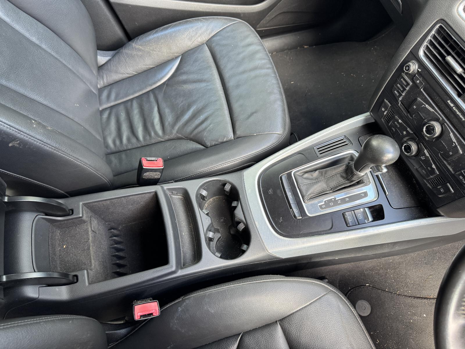 View AUDI Q5 2011 5 Door Station Wagon Breaking