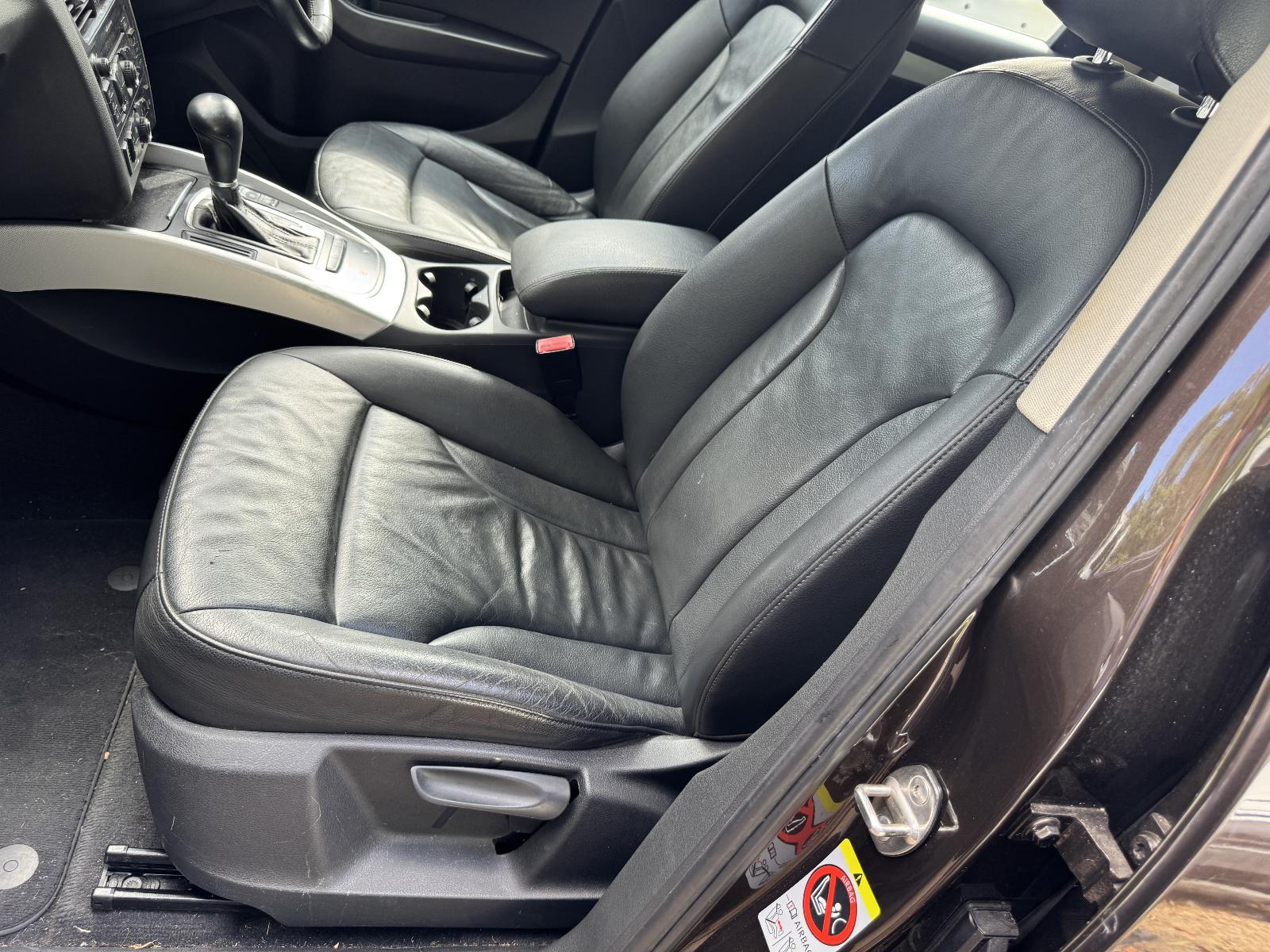 View AUDI Q5 2011 5 Door Station Wagon Breaking