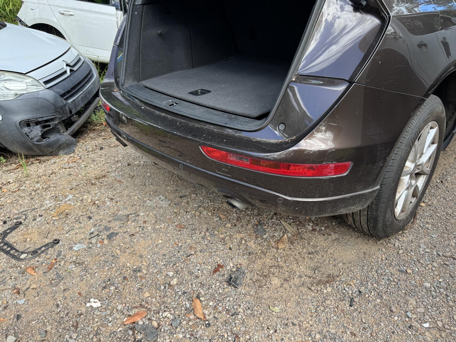 View AUDI Q5 2011 5 Door Station Wagon Breaking