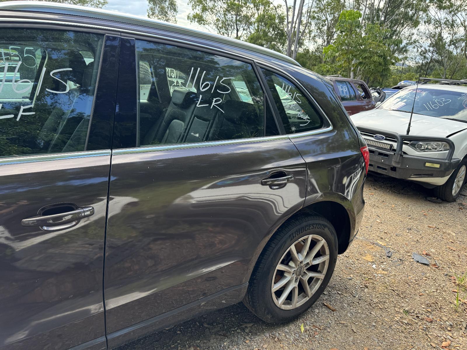 View AUDI Q5 2011 5 Door Station Wagon Breaking